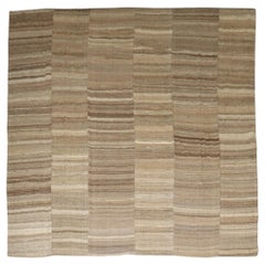 Zabihi Kollektion Großer quadratischer persischer Vintage-Kelim