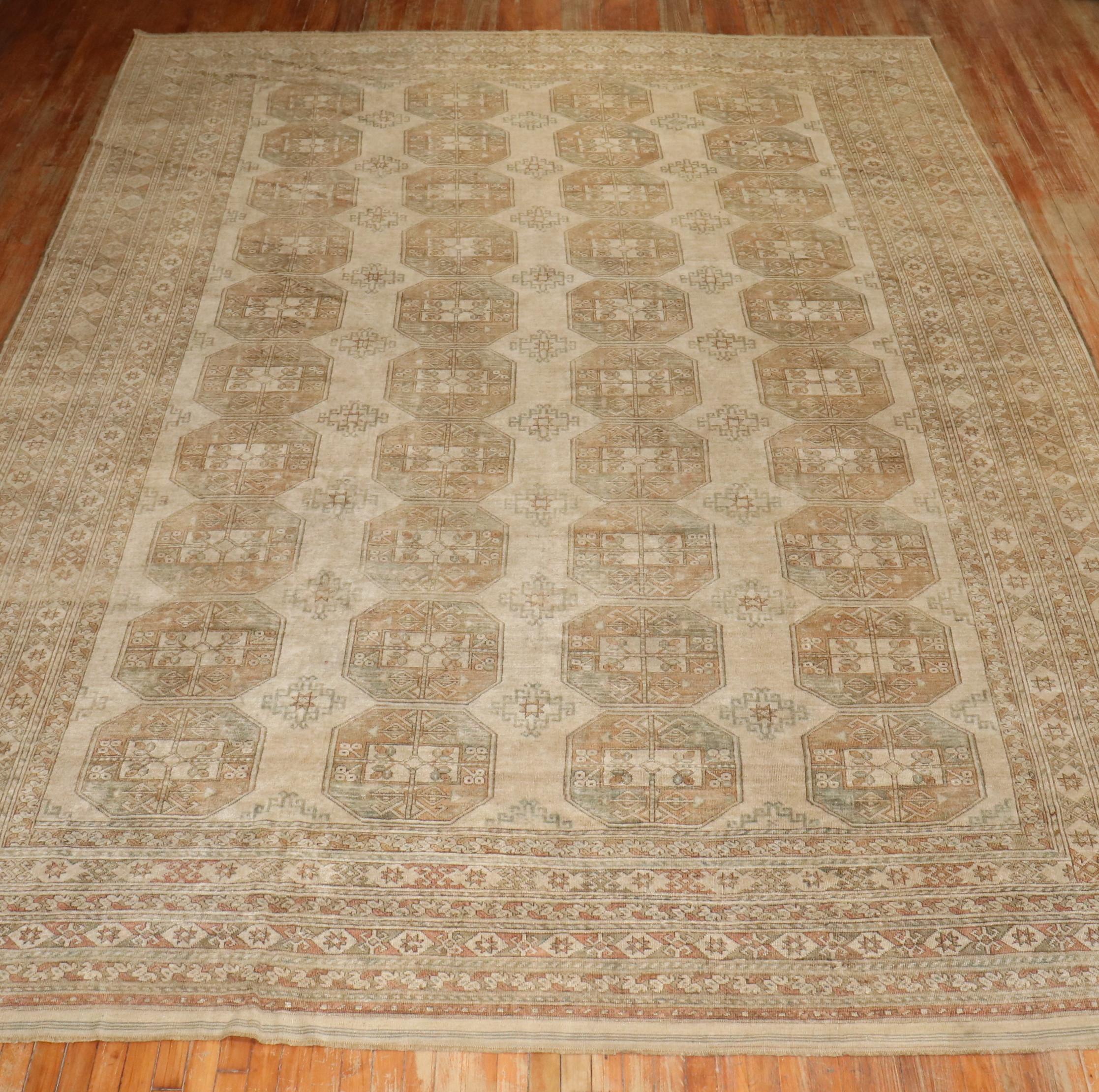 large room size Ersari Afghan Rug from the 2nd quarter of the 20th century

rug no.	j3341
size	10'7