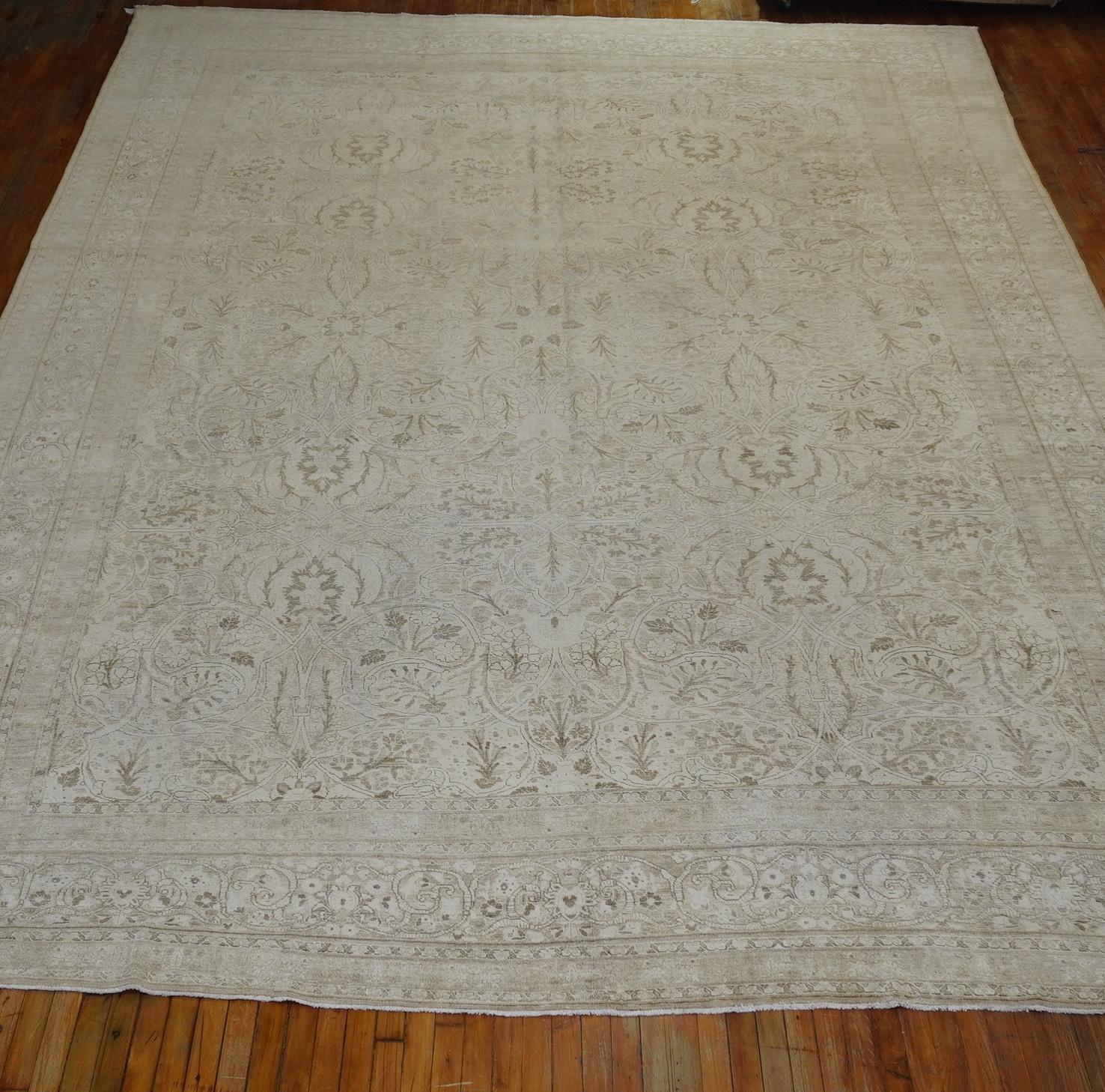 Tappeto Tabriz persiano antico bianco grande della Collection'S in vendita 1