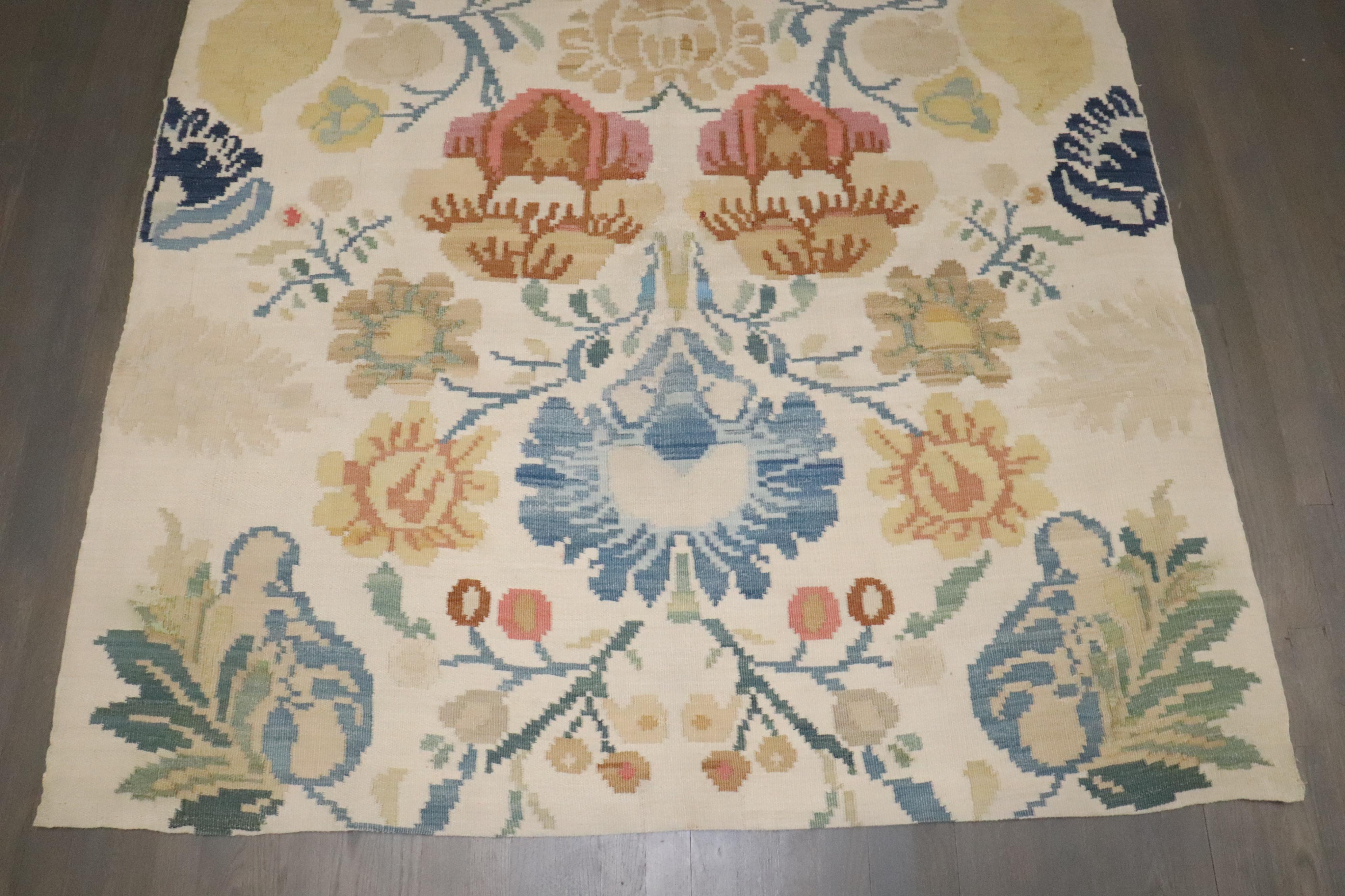 Russe The Collective Zabihi Fin du 19ème siècle Européen Besserabian Balkan Kilim en vente