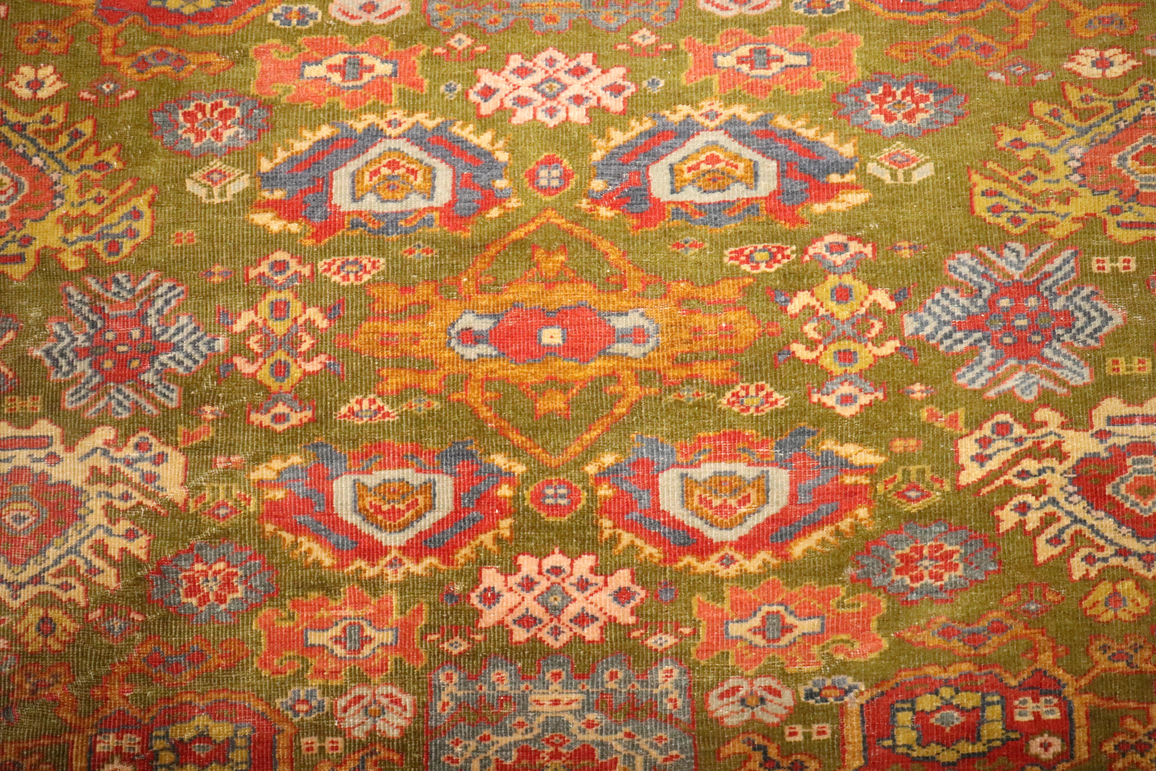 Hand-Woven Zabihi Collection late 19th Century Green Sultanabad Rug For Sale