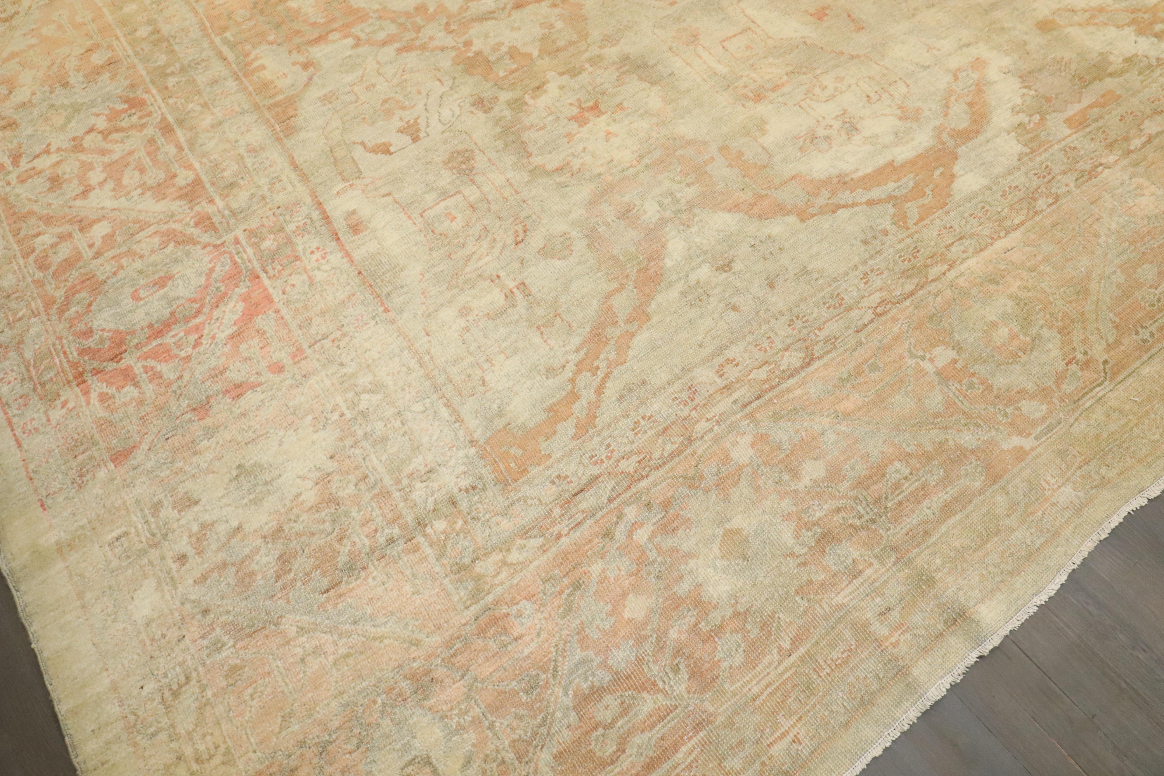 Tapis Lage carré de la collection Zabihi de Sultanabad de la fin du 19e siècle en vente 7