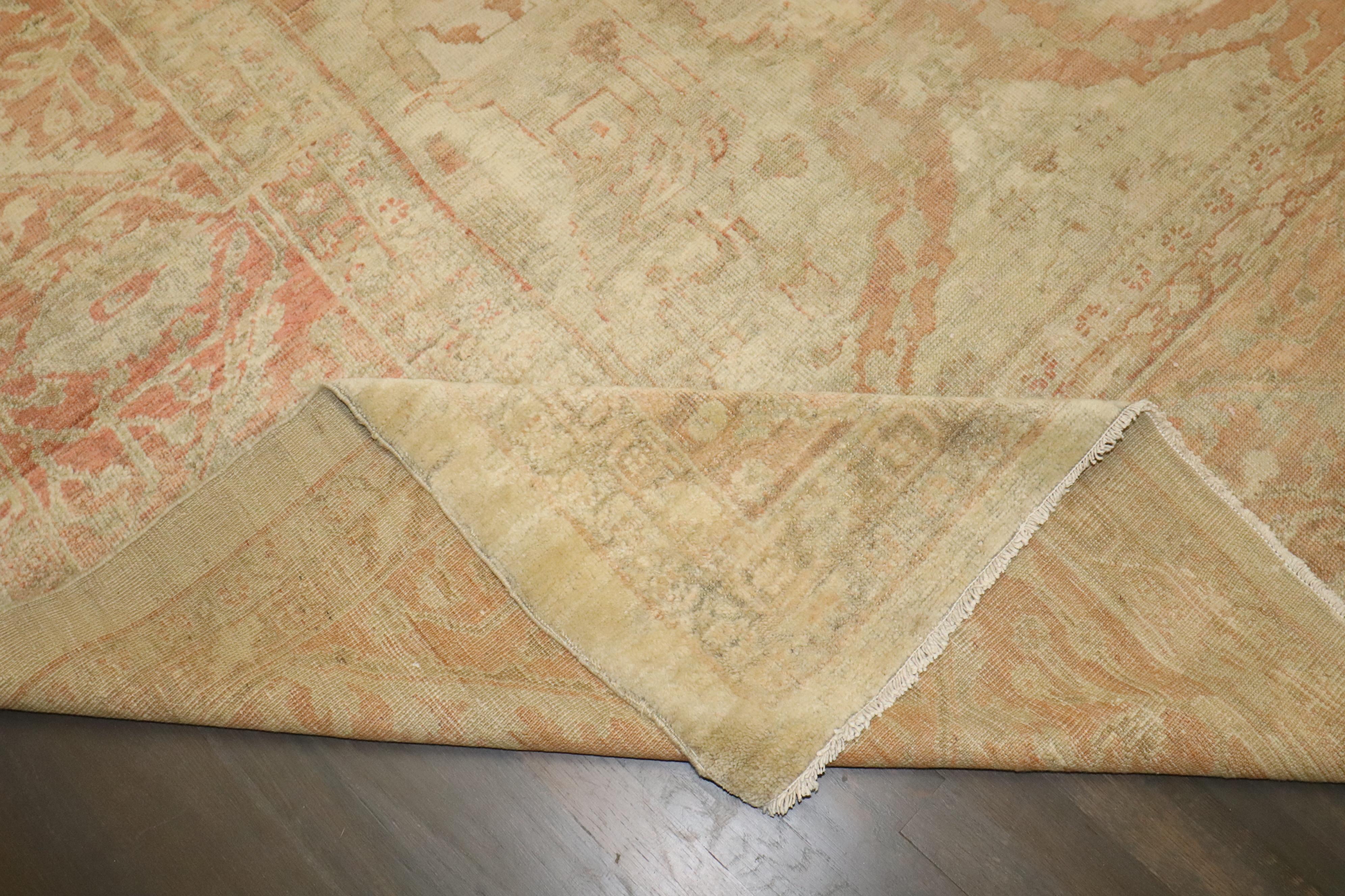 Laine Tapis Lage carré de la collection Zabihi de Sultanabad de la fin du 19e siècle en vente