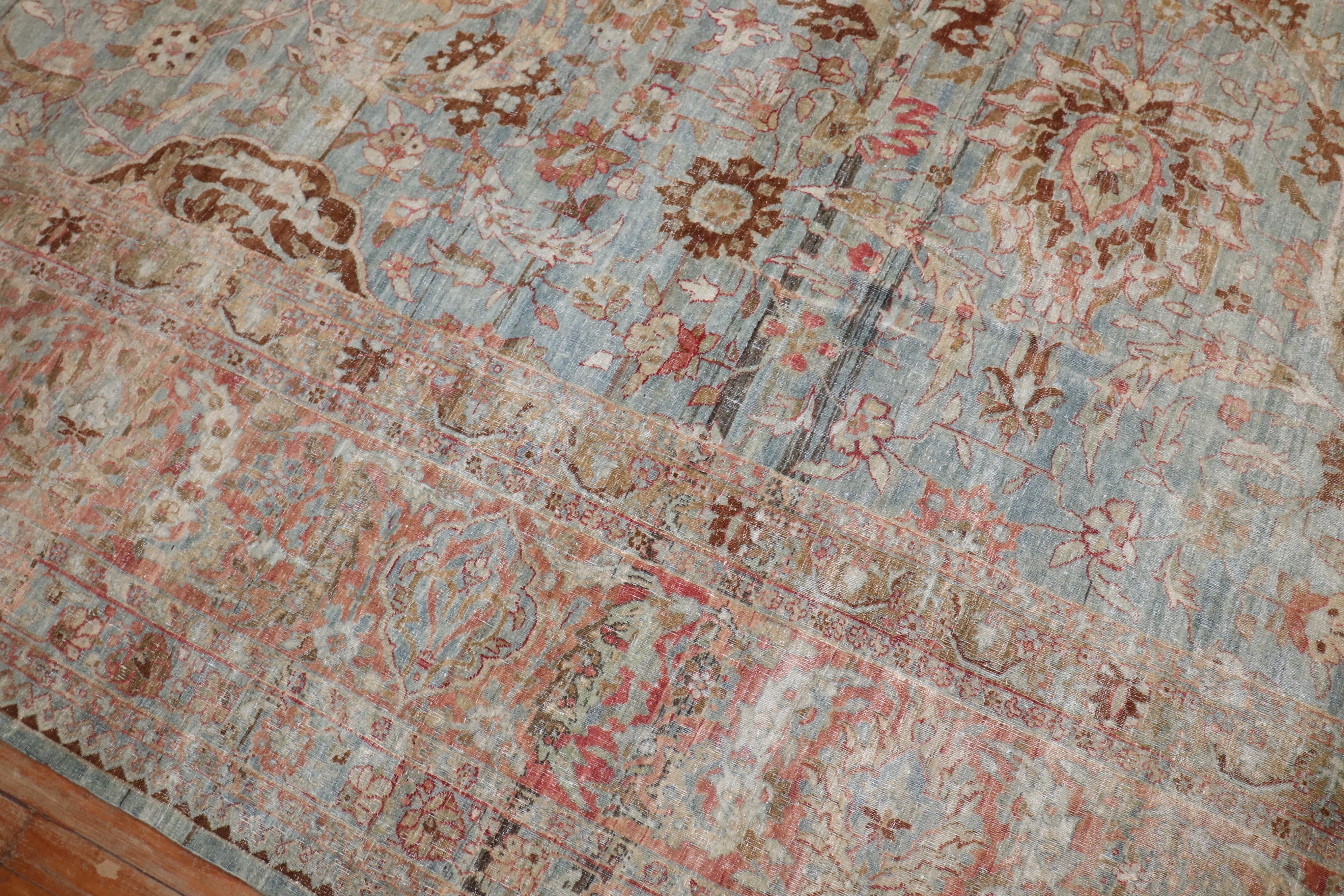 Tapis persan Yazd ancien bleu clair de la collection Zabihi en vente 2
