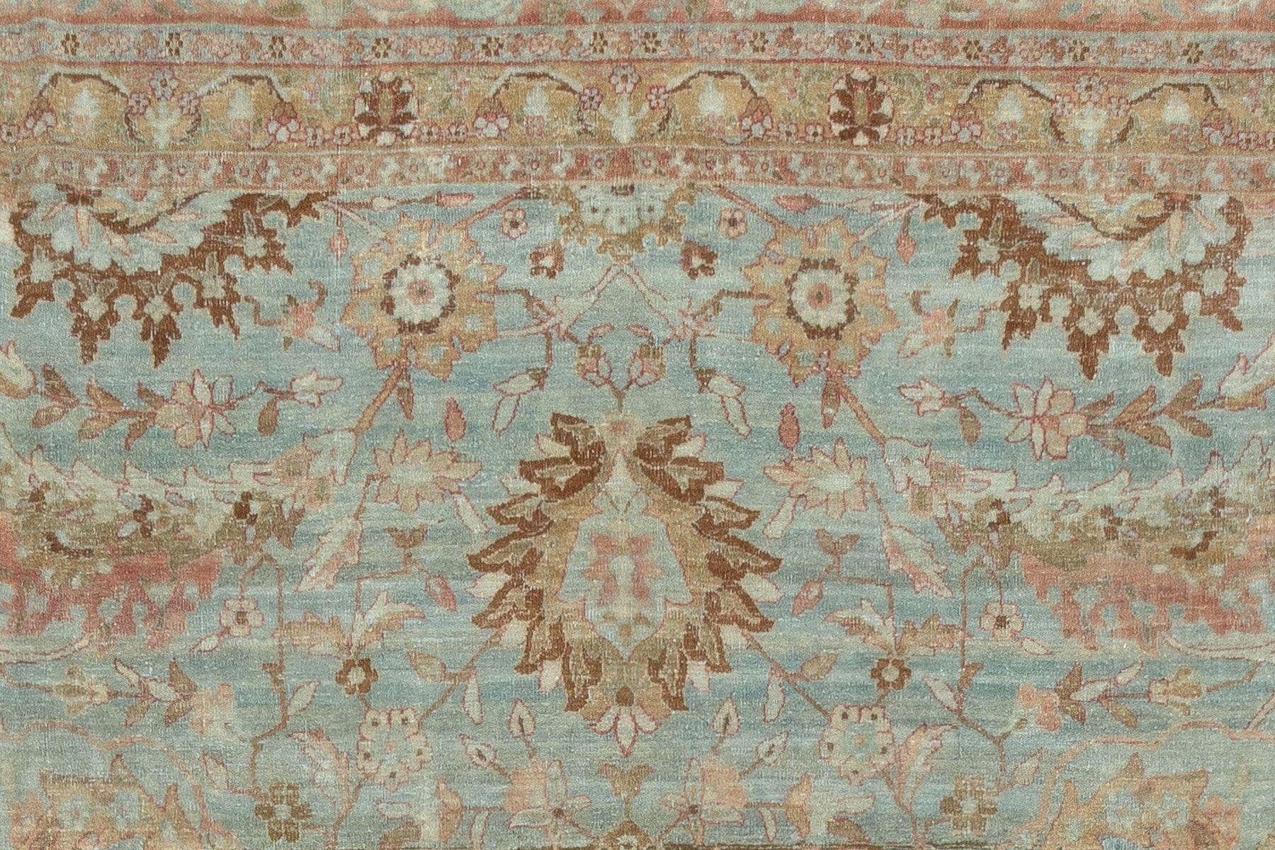 Tapis persan Yazd ancien bleu clair de la collection Zabihi en vente 10