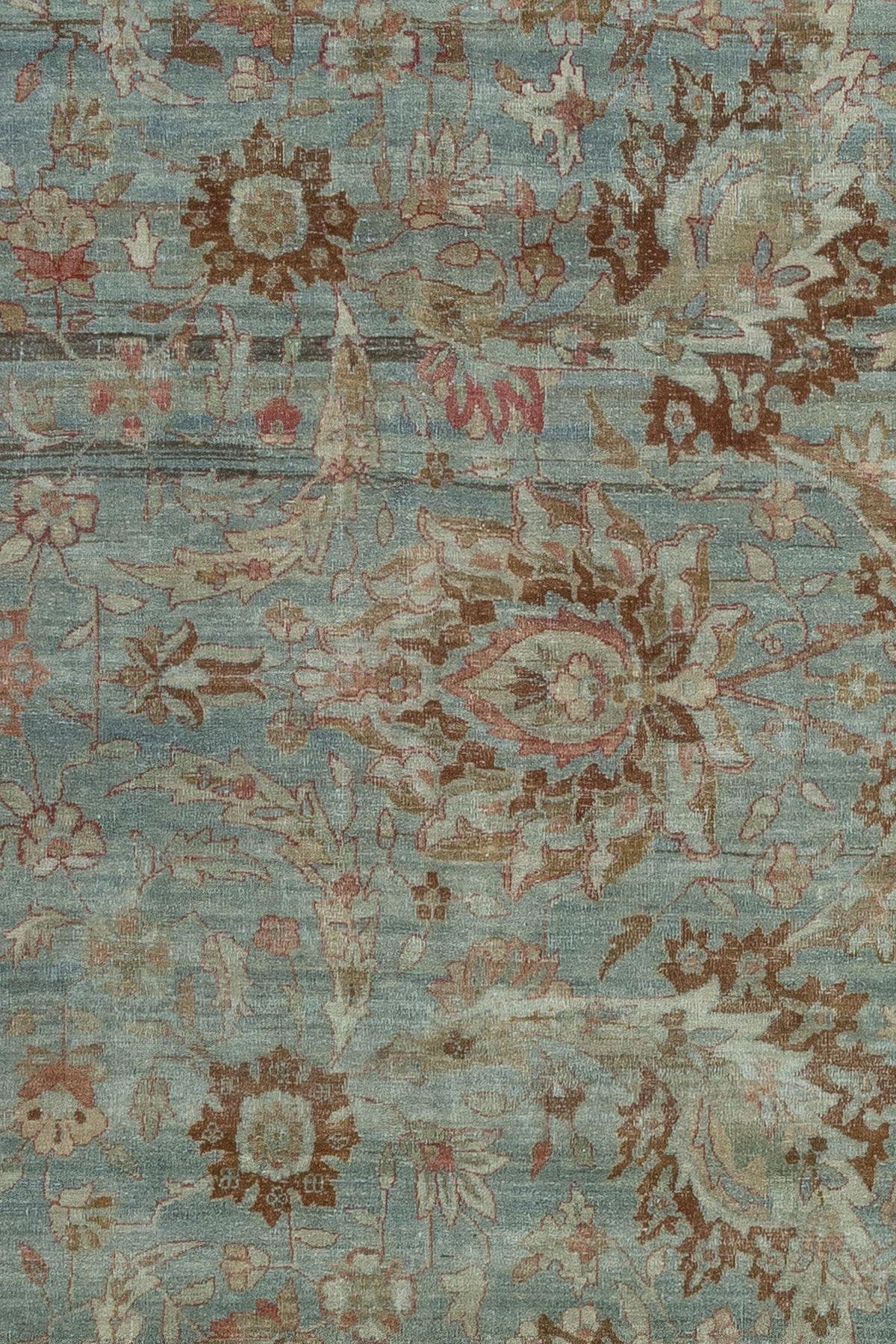 Tapis persan Yazd ancien bleu clair de la collection Zabihi en vente 12