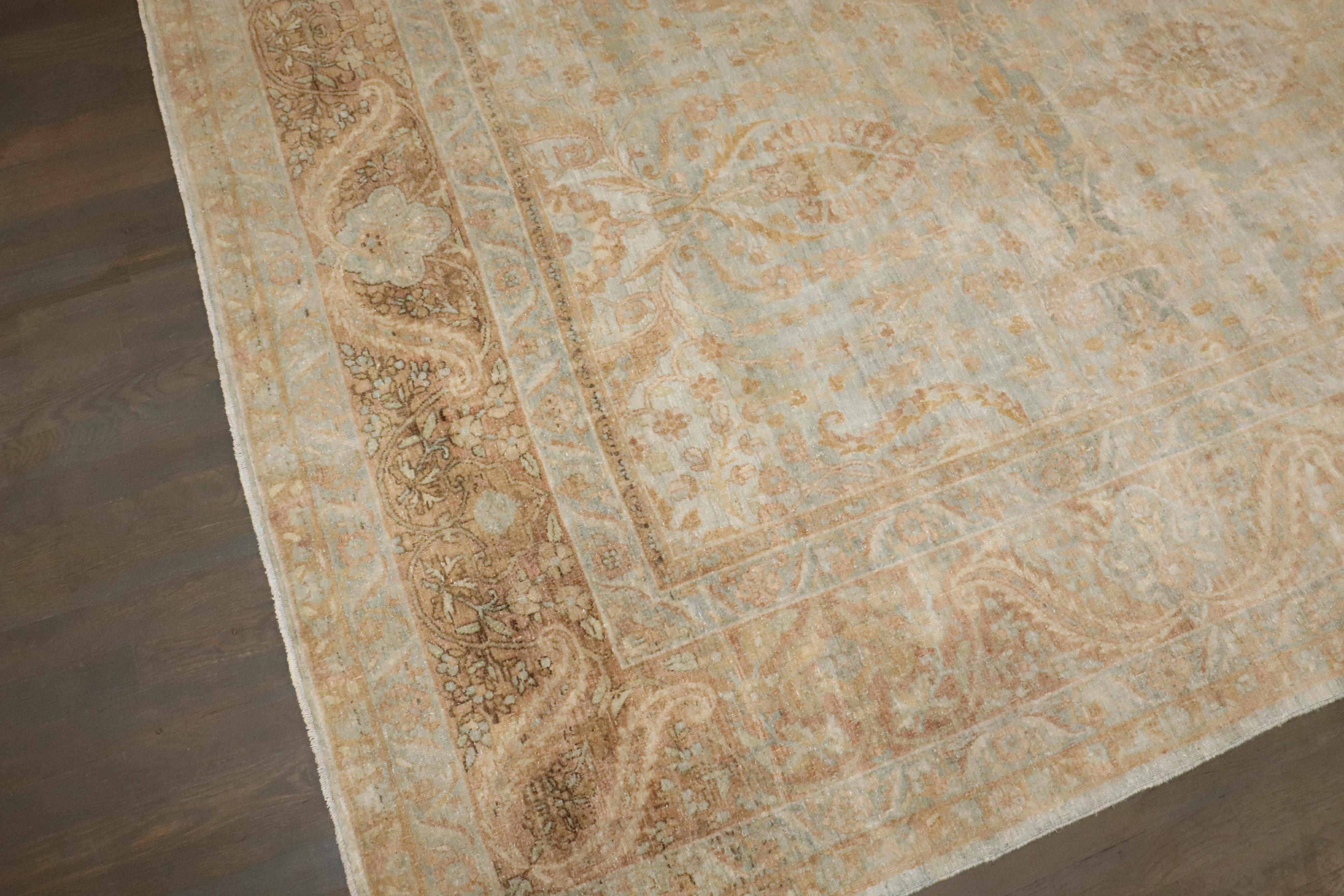 Zabihi Collection Hellblau Gold Antike Persische Kerman Teppiche im Angebot 3