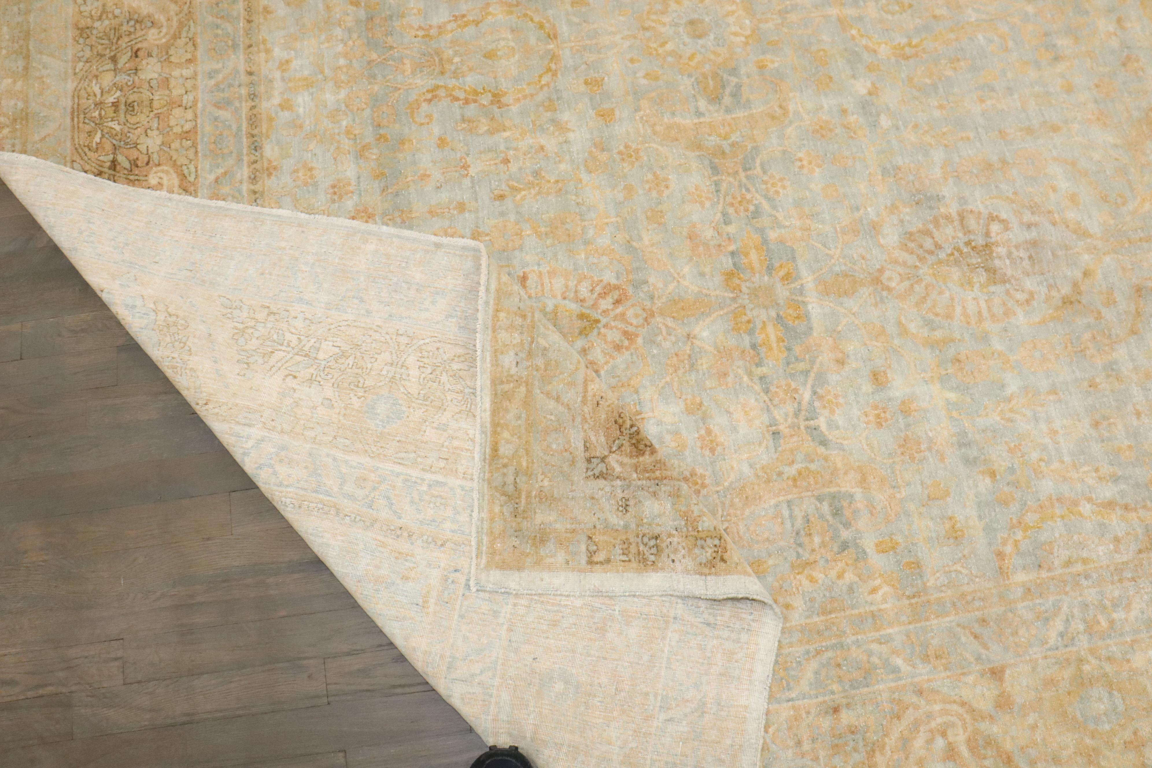 Zabihi Collection Hellblau Gold Antike Persische Kerman Teppiche (20. Jahrhundert) im Angebot