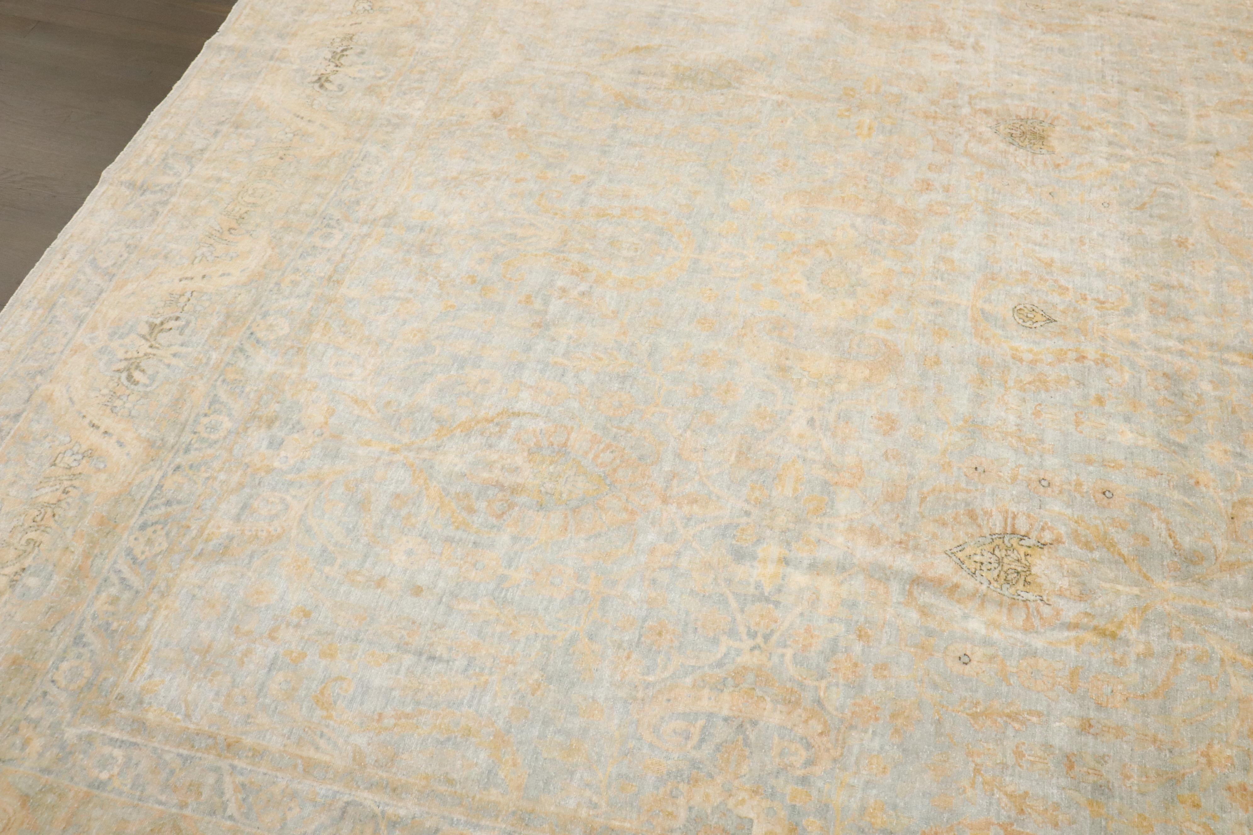 Zabihi Collection Hellblau Gold Antike Persische Kerman Teppiche (Wolle) im Angebot