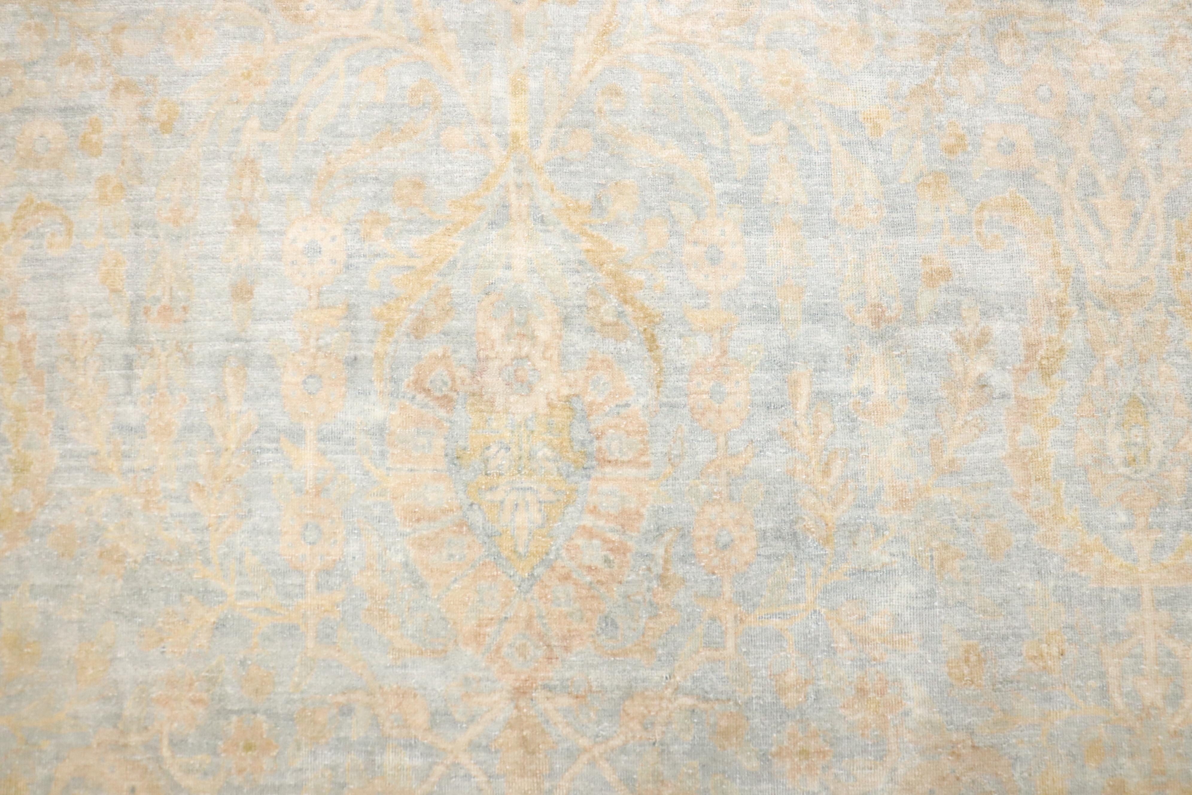 Zabihi Collection Hellblau Gold Antike Persische Kerman Teppiche im Angebot 2