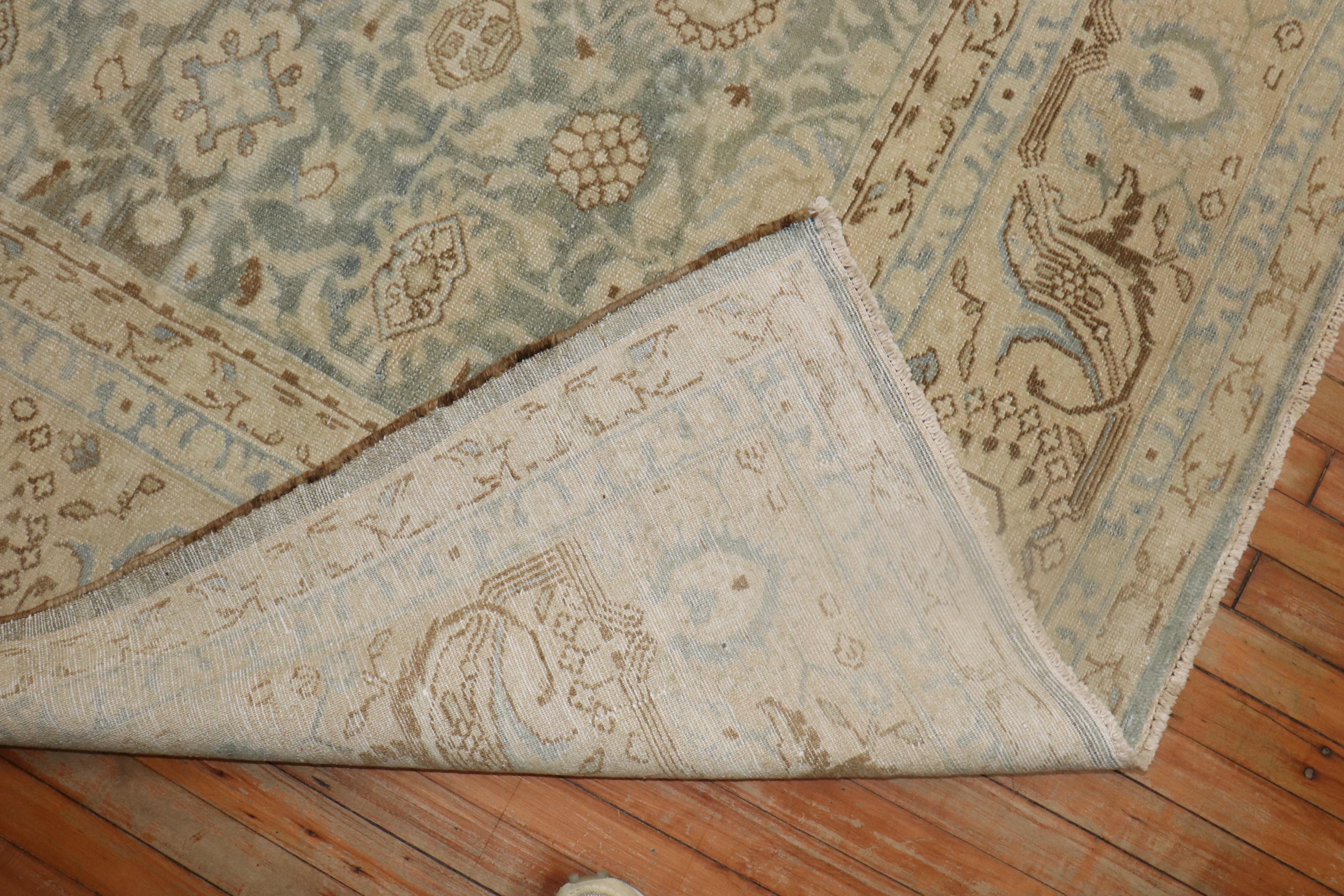 Perse Tapis persan Malayer ancien bleu clair et vert de la collection Zabihi en vente