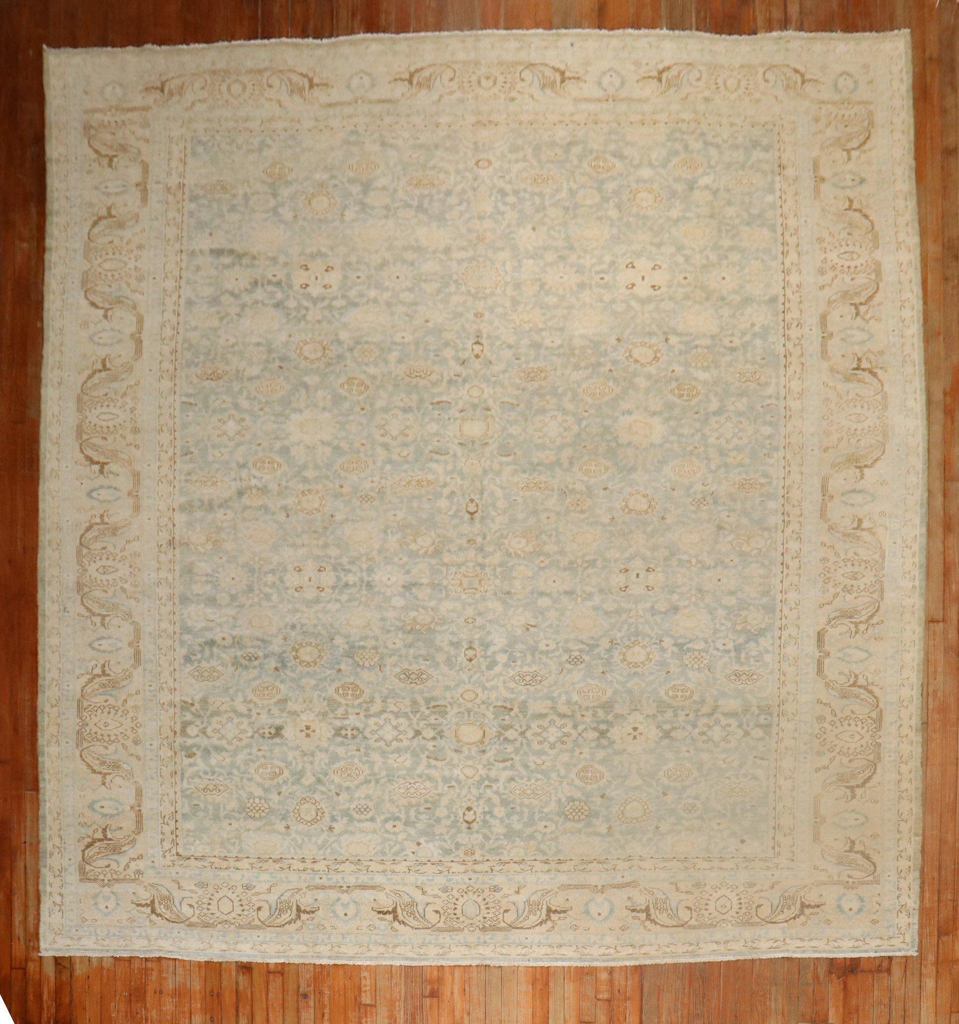 Laine Tapis persan Malayer ancien bleu clair et vert de la collection Zabihi en vente