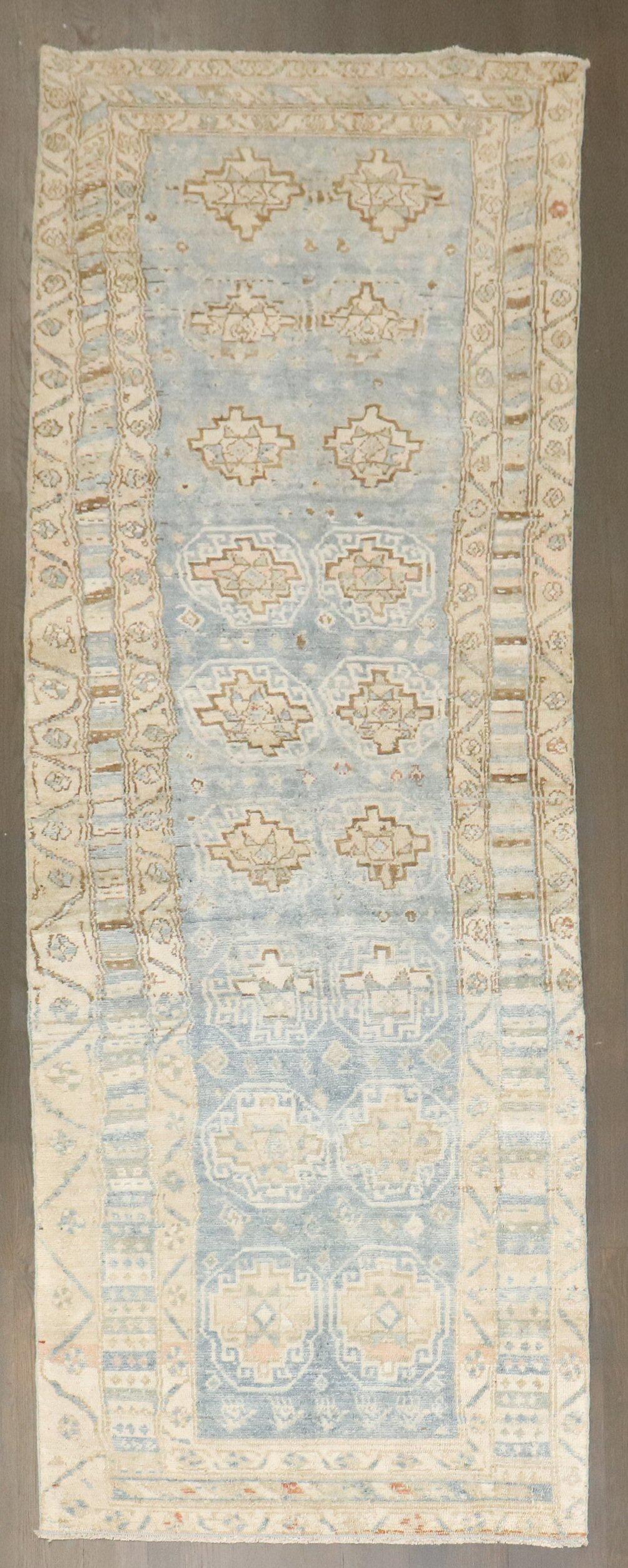 Tapis de course abstrait persan Malayer bleu clair du début du 20e siècle

Détails
rug no.	j4257
taille	3' 3