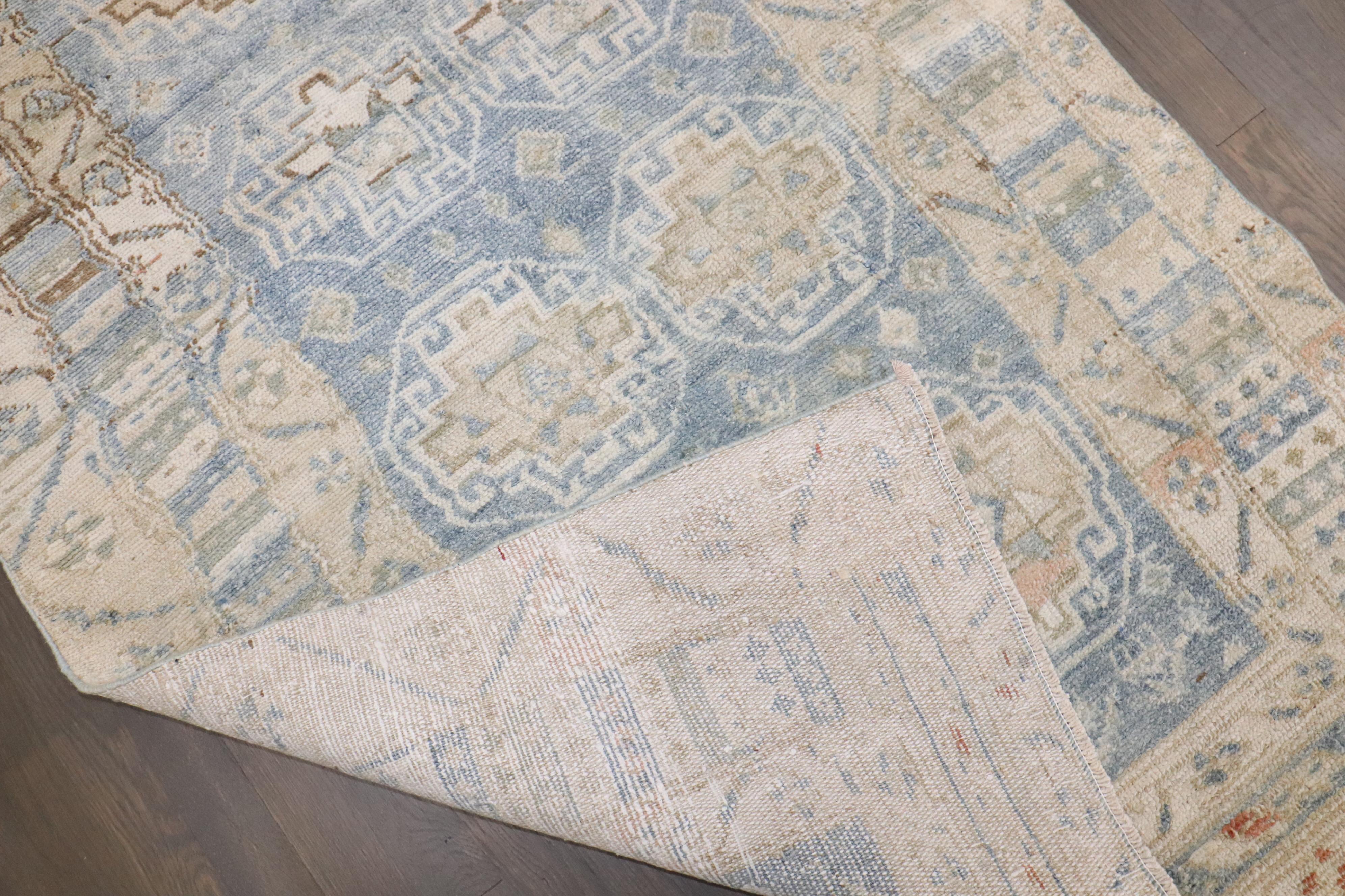 20ième siècle Collection Light Light Blue Persian Malayer Antique Runner (Chemin de table) en vente