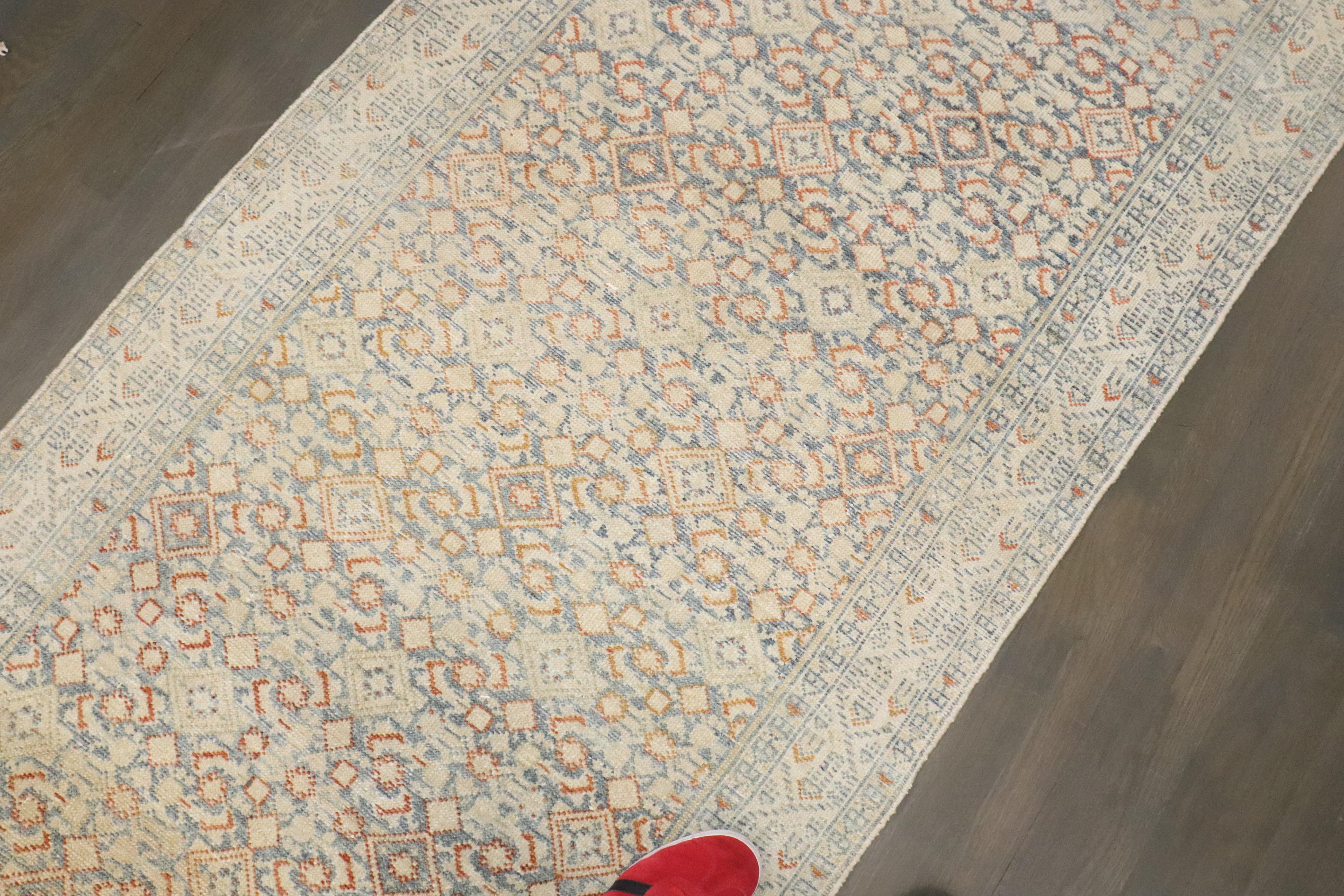 Zabihi Collection Long Antique Persian Malayer Runner (Persisch) im Angebot