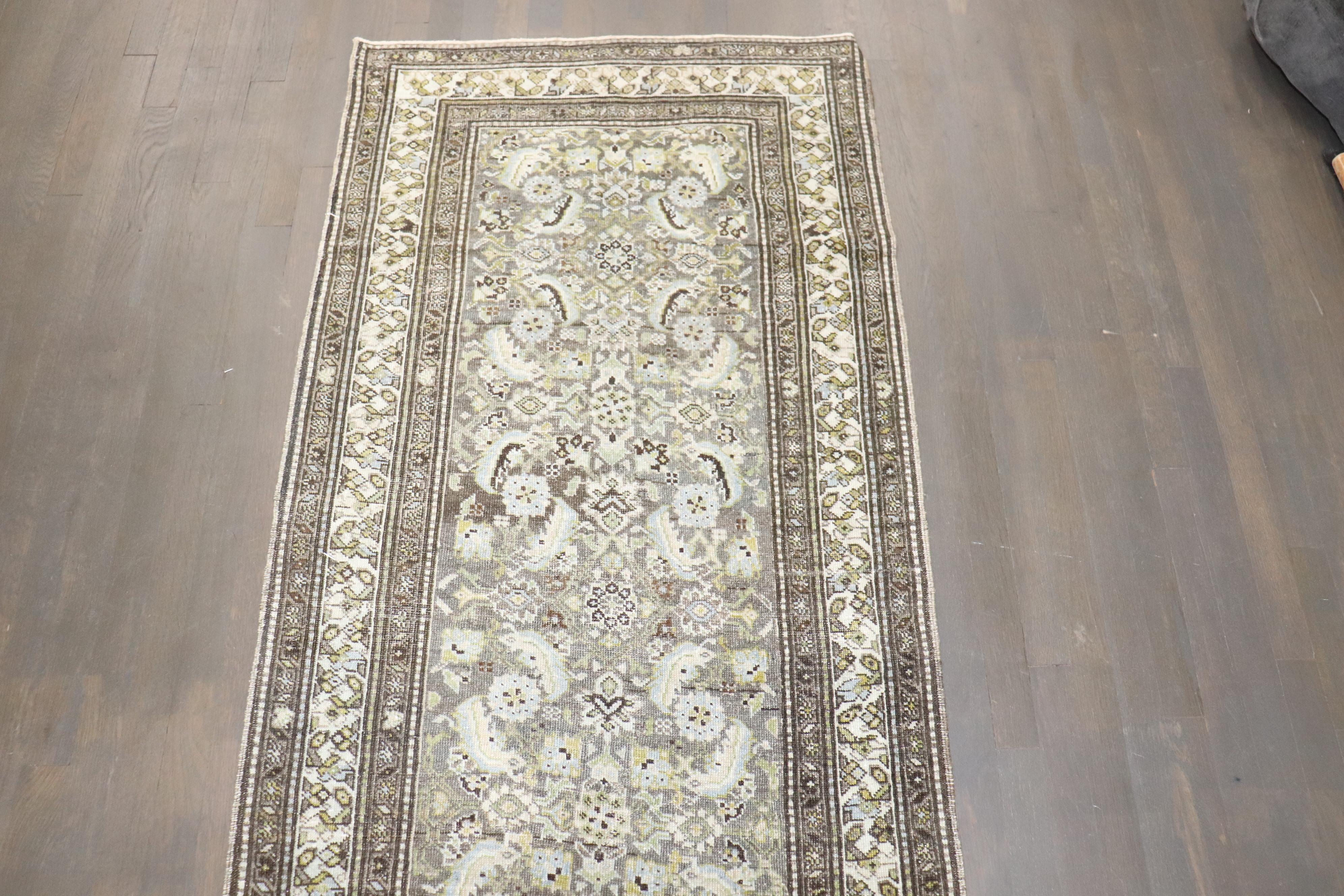Zabihi Collection Long Antique Persian Malayer Runner (Wolle) im Angebot