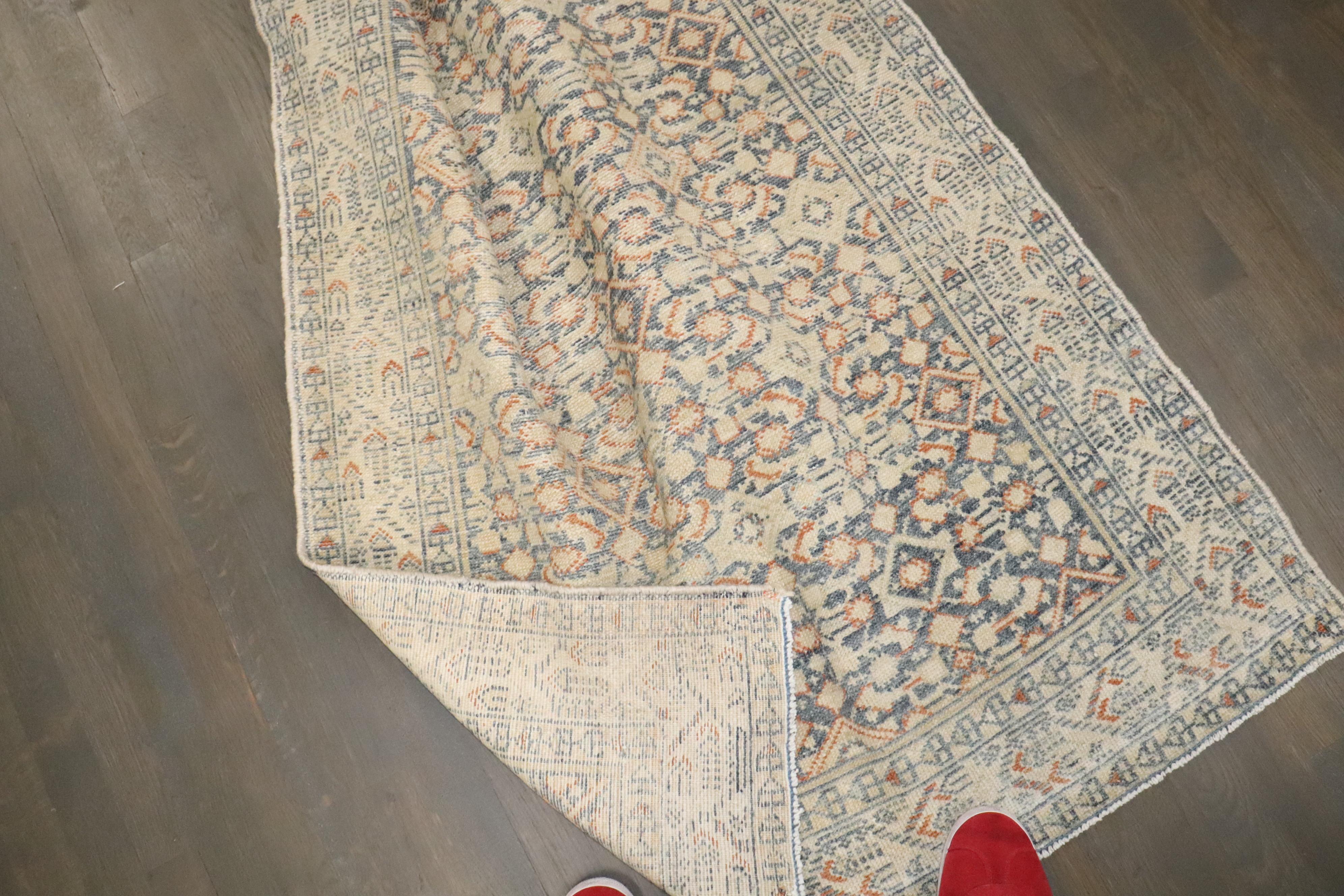Zabihi Collection Long Antique Persian Malayer Runner (Wolle) im Angebot
