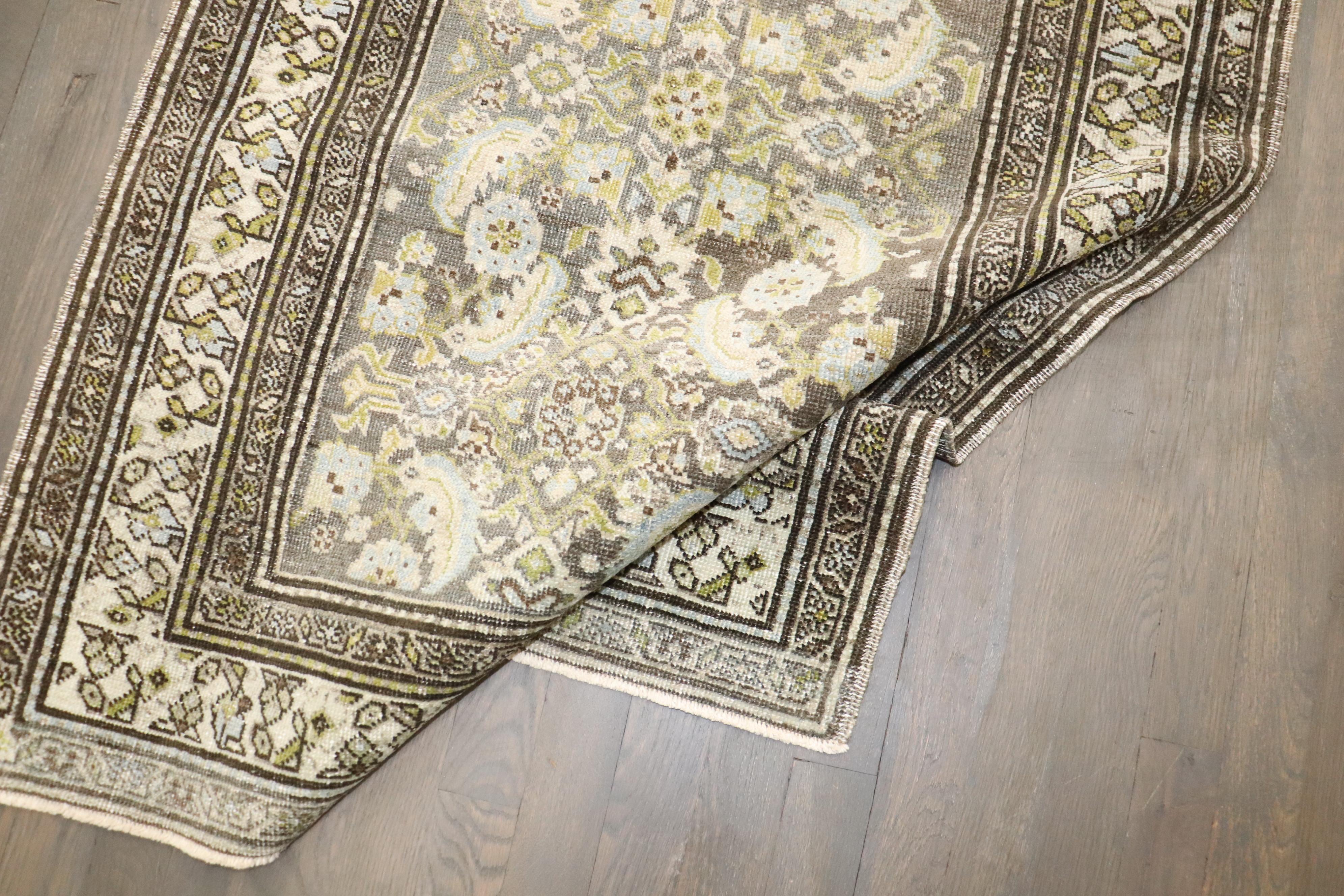Zabihi Collection Long Antique Persian Malayer Runner im Angebot 1