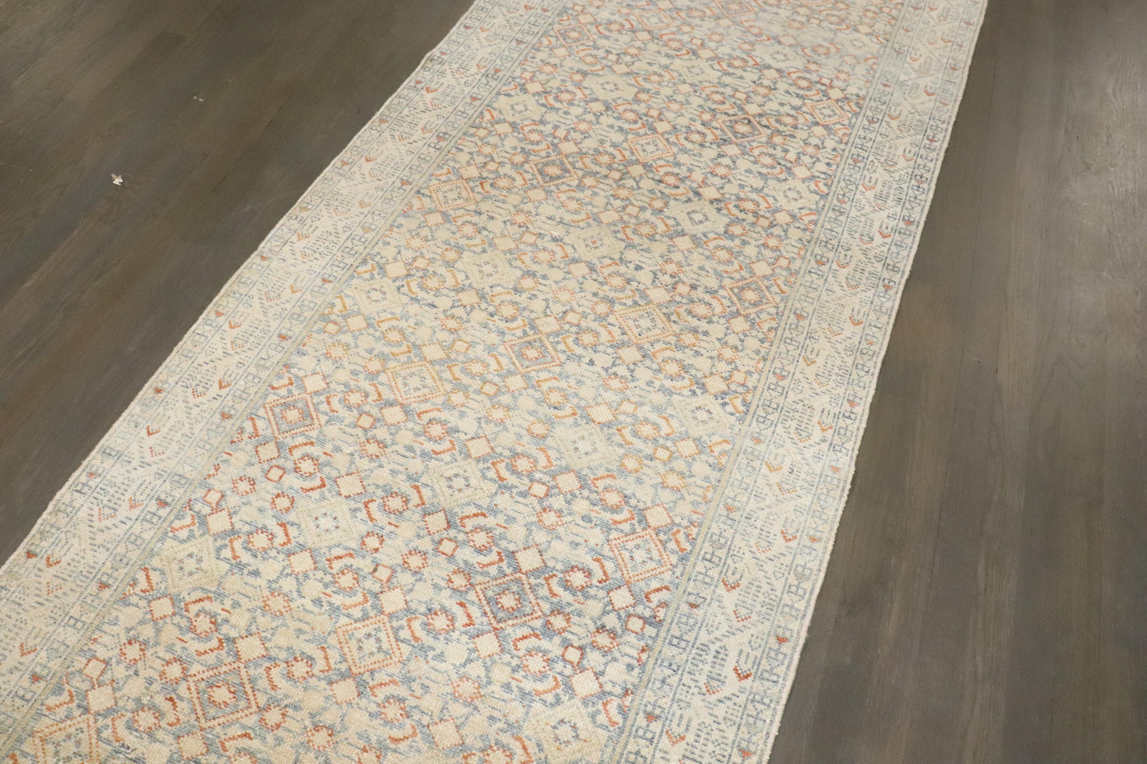 Zabihi Collection Long Antique Persian Malayer Runner im Angebot 1