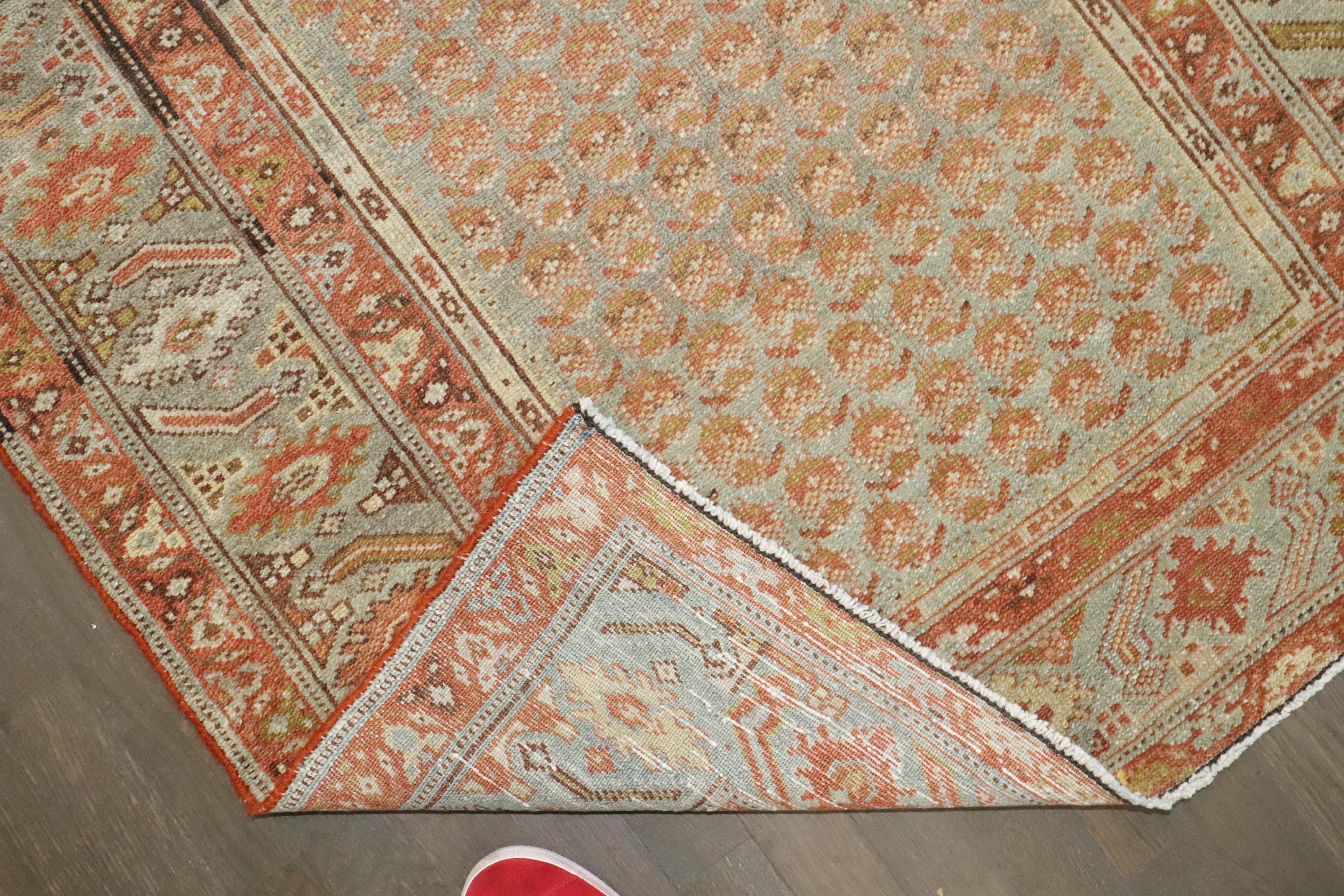Zabihi Collection Long Antique Persian Seraband 20 Fuß Läufer im Angebot 1