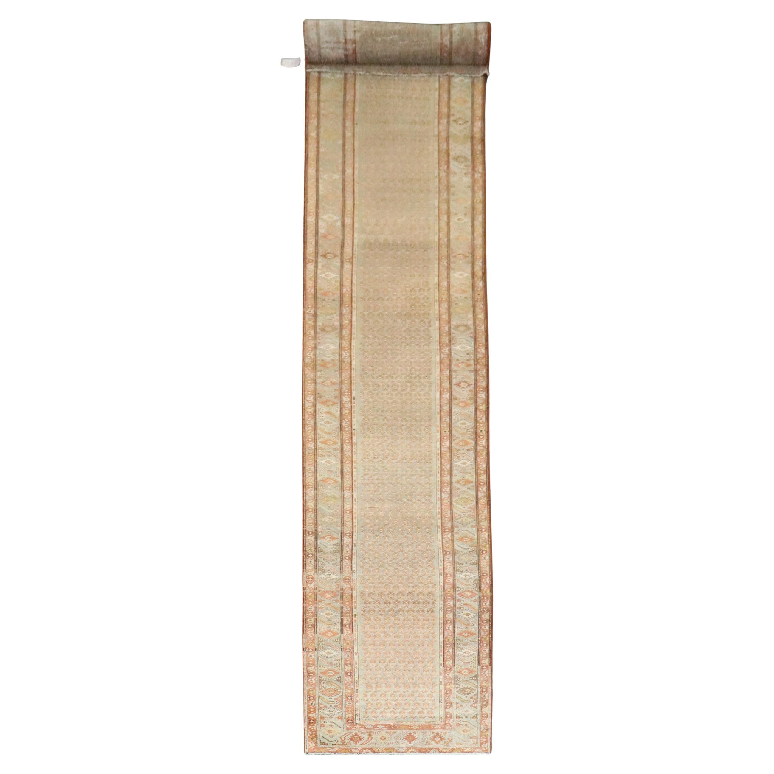 Zabihi Collection Long Antique Persian Seraband 20 Fuß Läufer