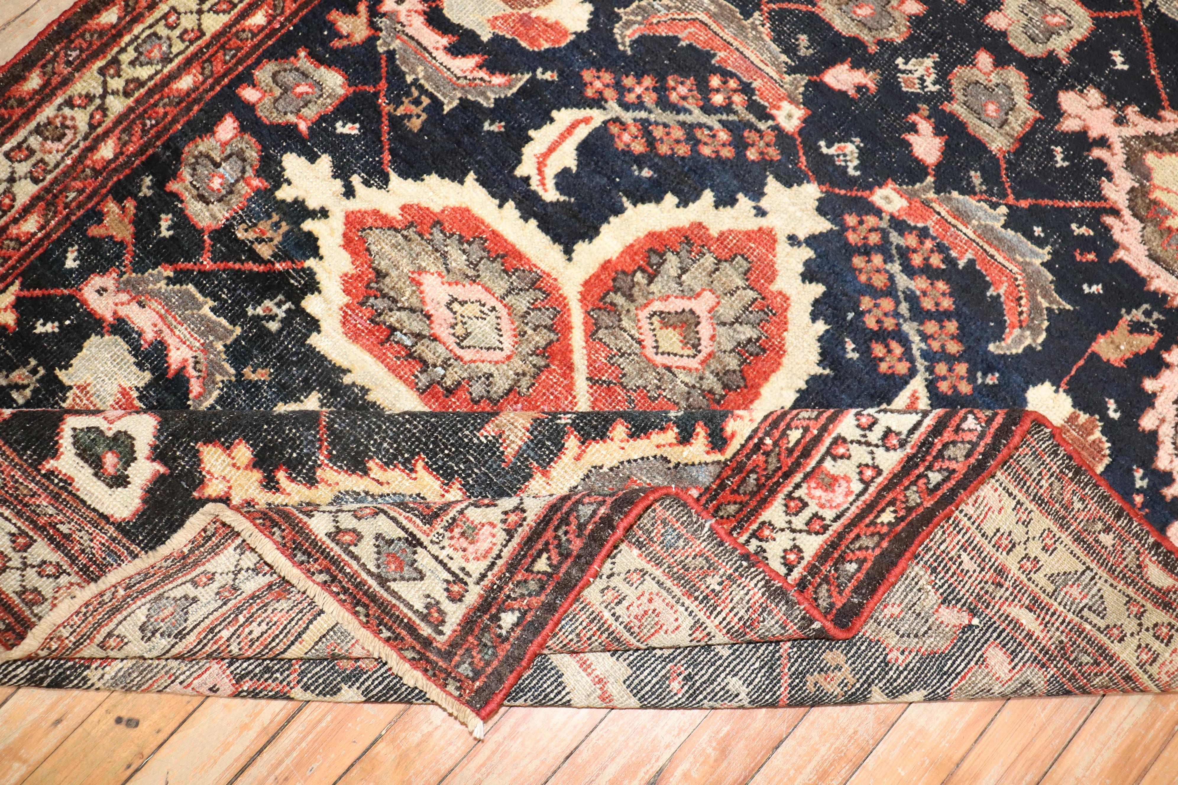 an early 20th Century Persian Mahal Antique Rug

size	4'  x 6'6