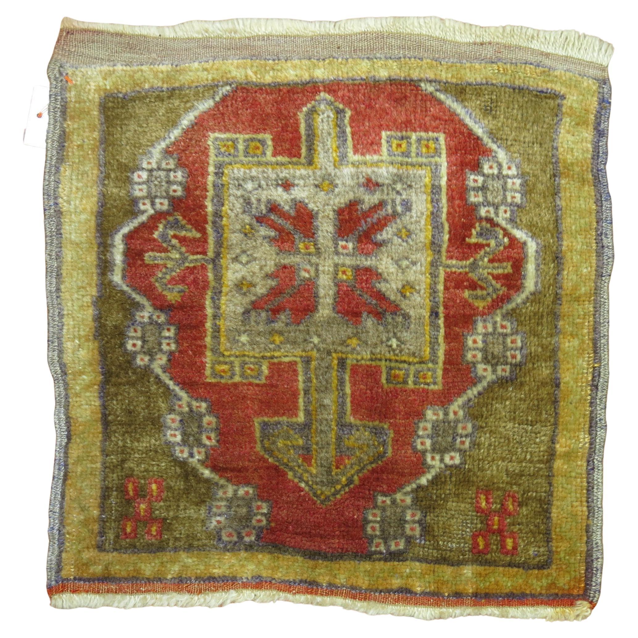 Zabihi Collection Mitte des 20. Jahrhunderts Türkisch Anatolischer Wurfteppich