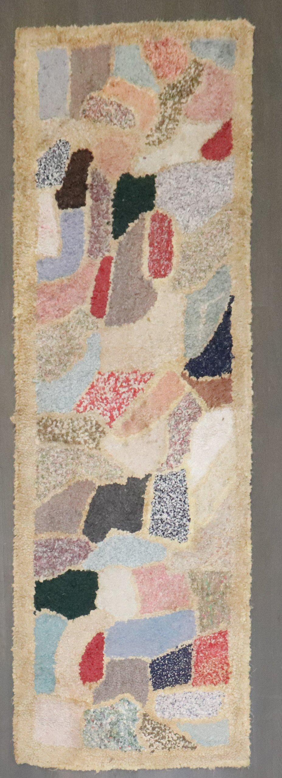 A rare midcentury modern style American hooked runner

Details
rug no.	j4054
size	2' 8