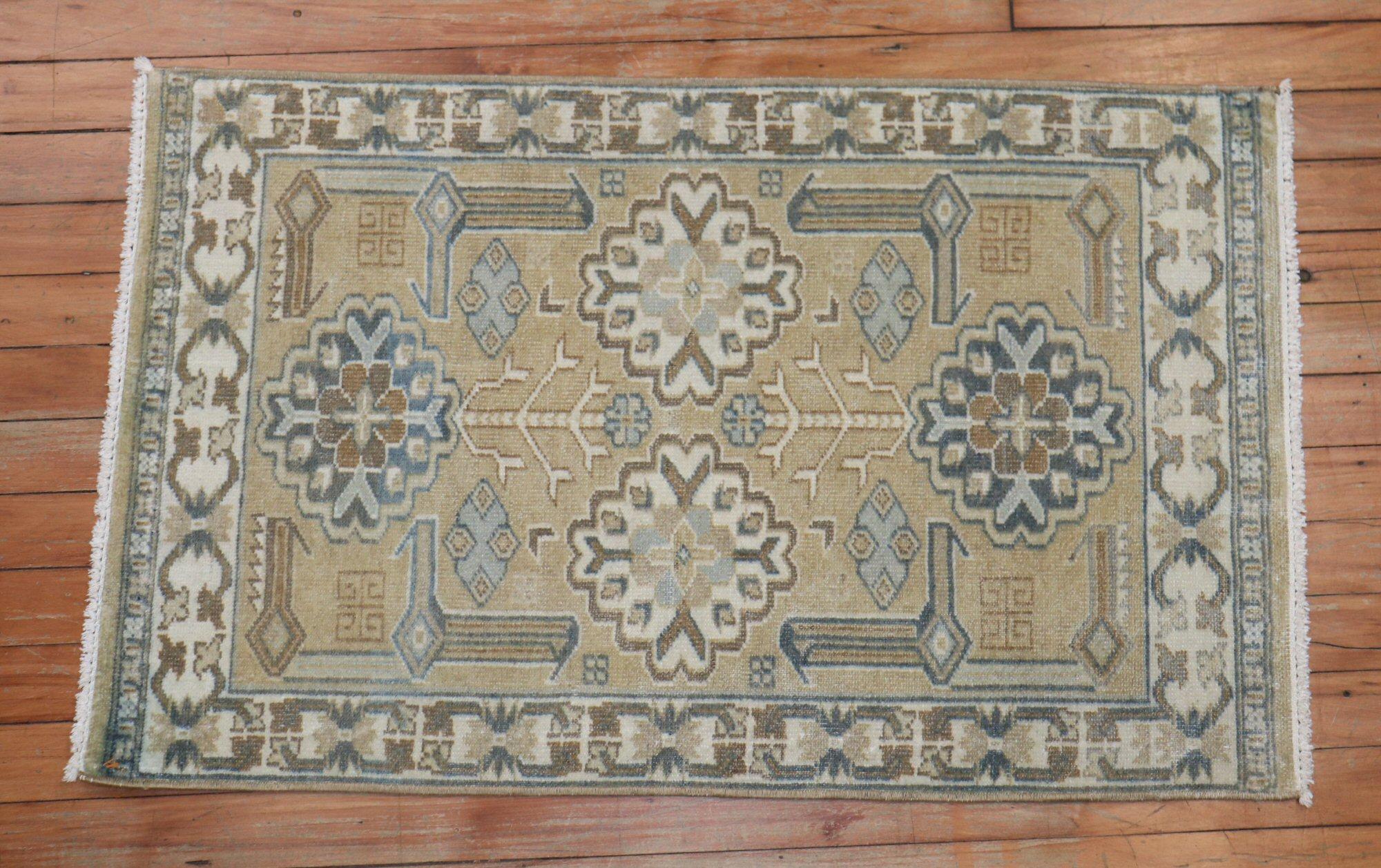 Colección Zabihi Alfombra Persa Mini Vintage siglo XX en venta