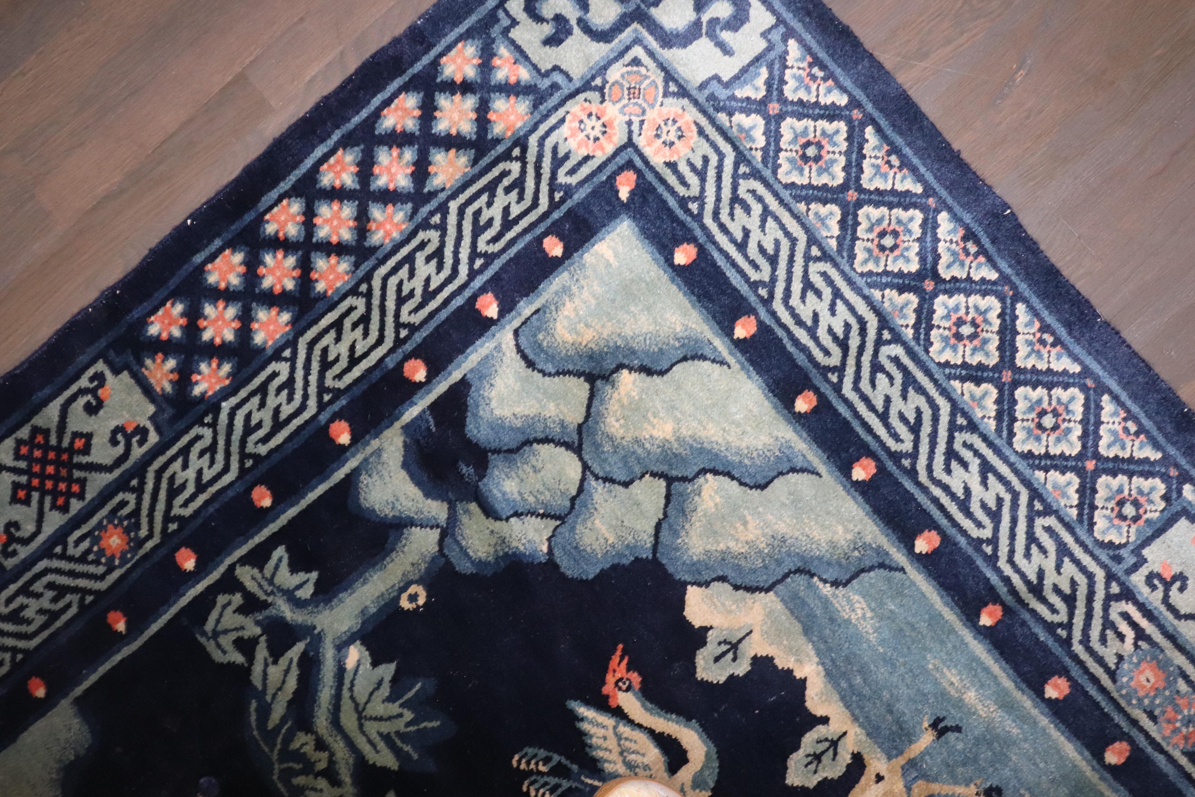 Collection Zabihi Tapis carré en forme d'animal de Mongolie en vente 3
