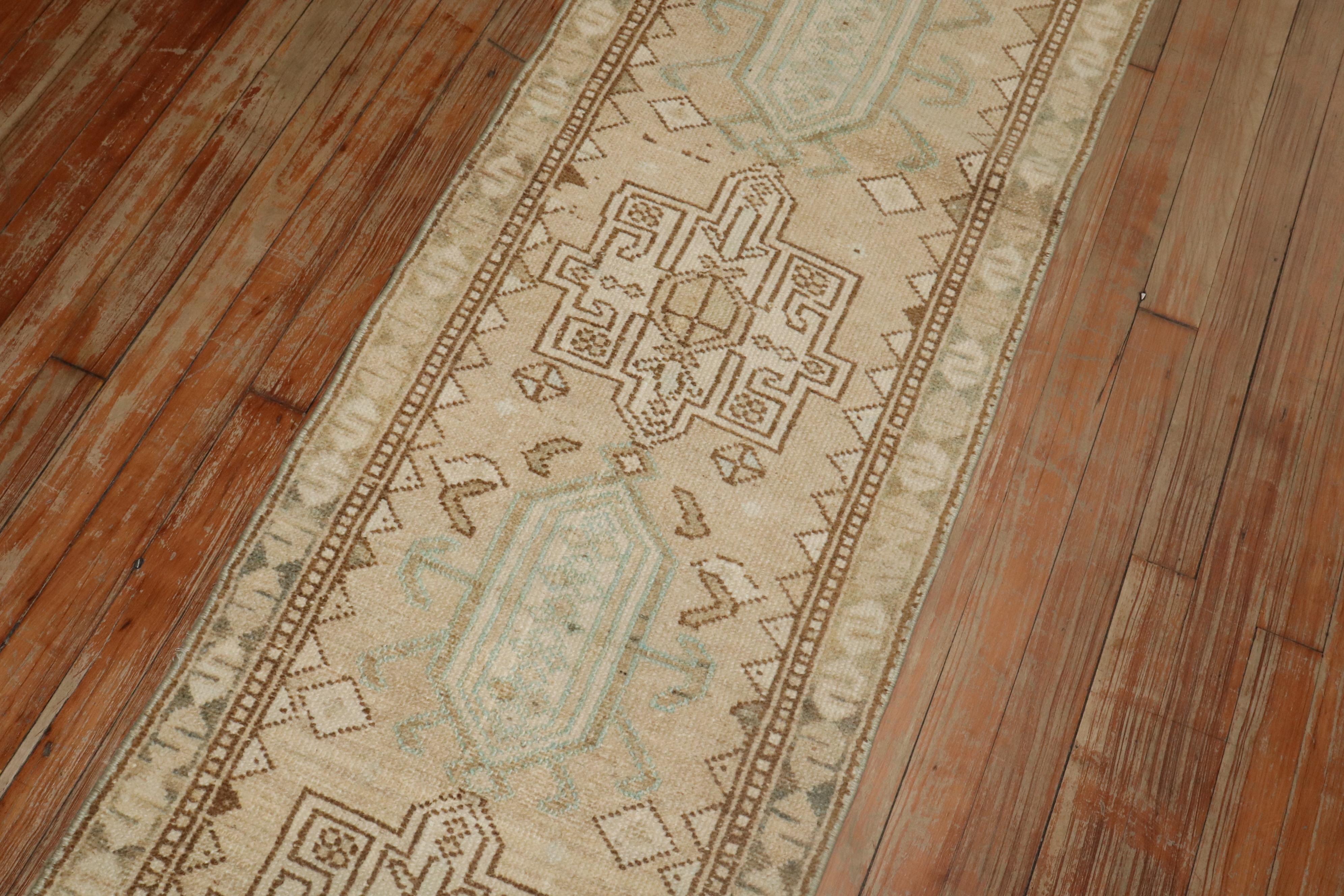 XX secolo Runner Zabihi Collection Narrow Antique Persian Heriz in vendita