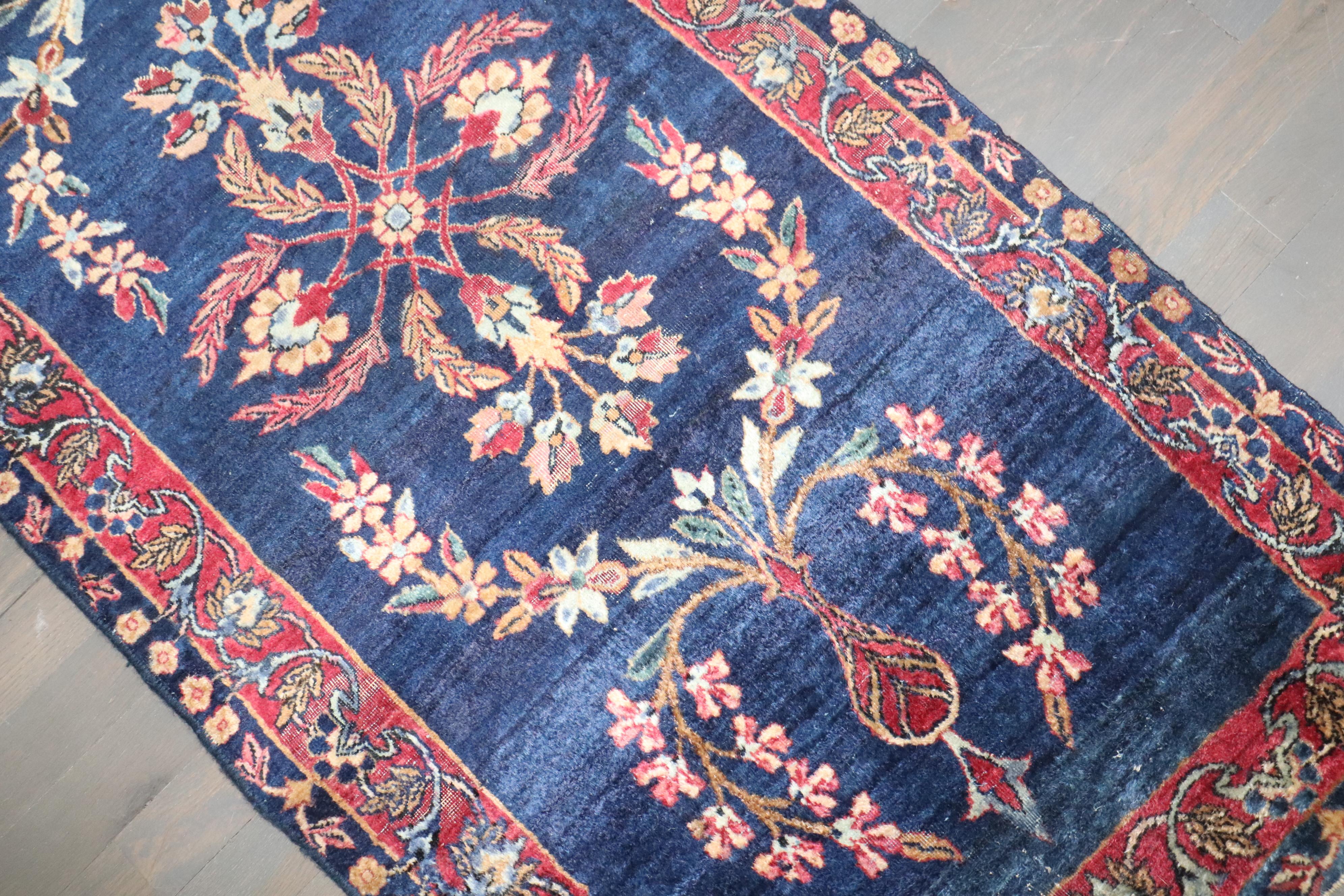 Secessione di Vienna Tappeto Zabihi Collection Navy Antique Indo Persian Sarouk in vendita