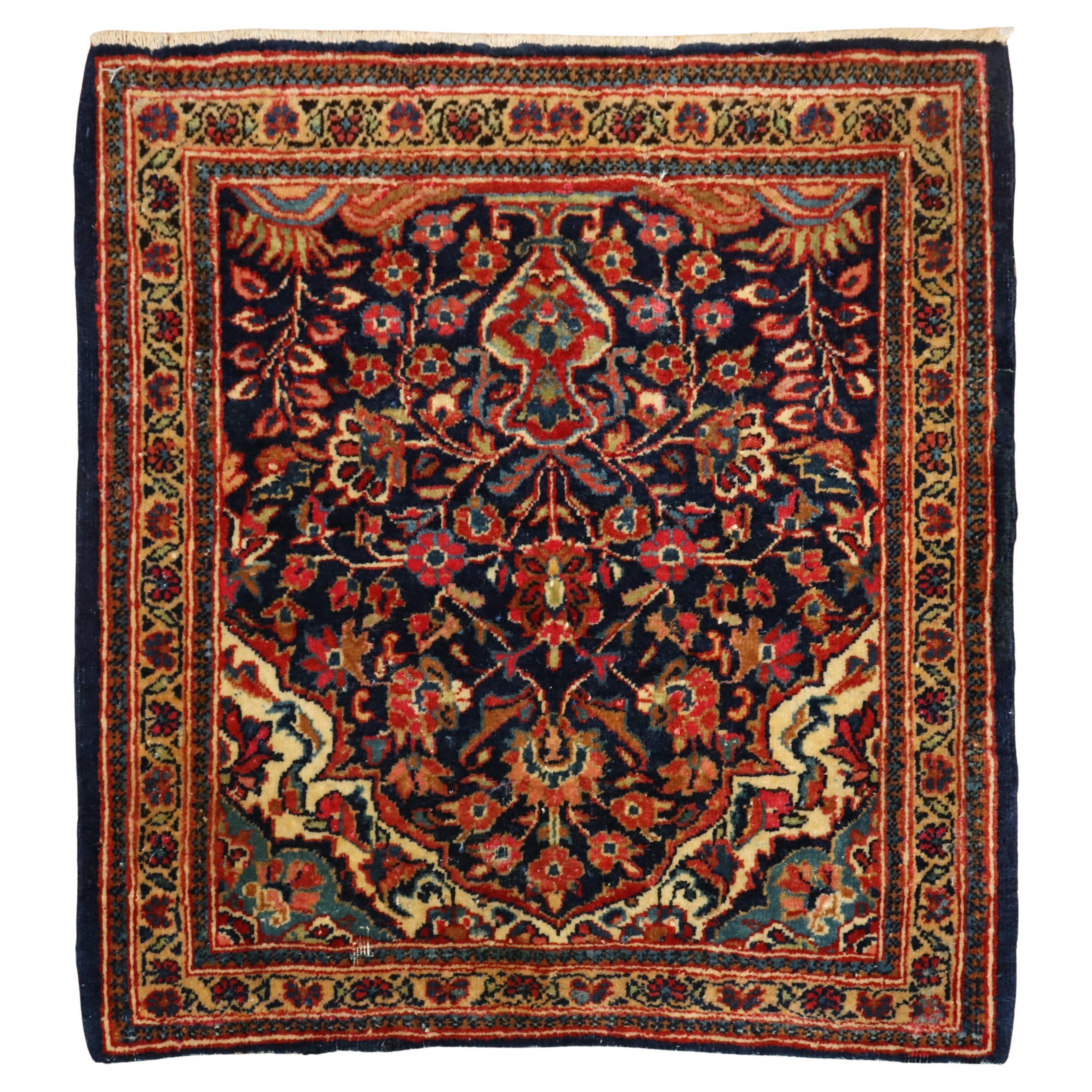 Tapis persan Kashan ancien bleu marine de la collection Zabihi