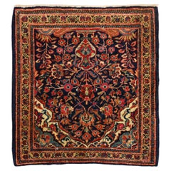 Zabihi Kollektion Marineblauer antiker persischer Kashan-Teppich aus Persien