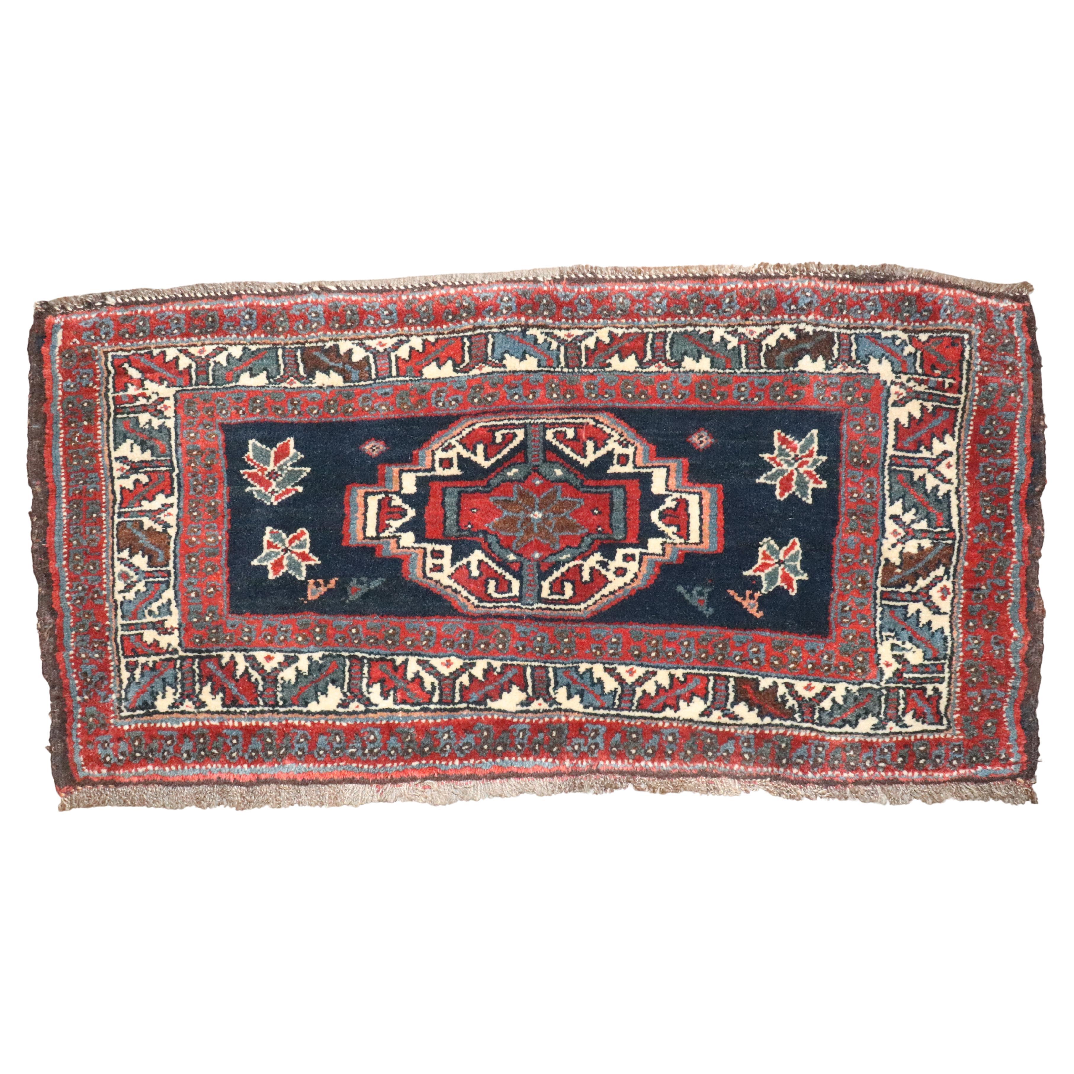 Zabihi Collection Navy Antiker Persischer Veramin Mini Teppich