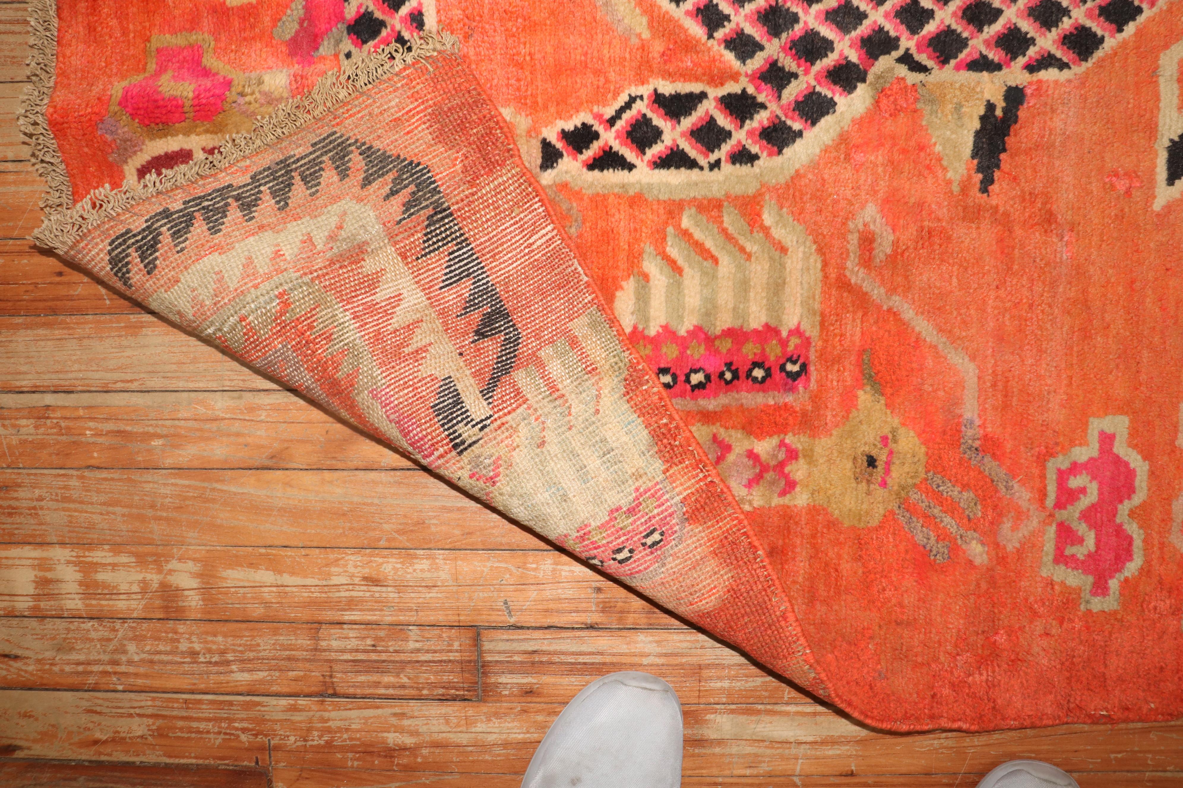 Zabihi Kollektion Orangefarbener Tibetischer Drache Vintage-Teppich (Wolle) im Angebot