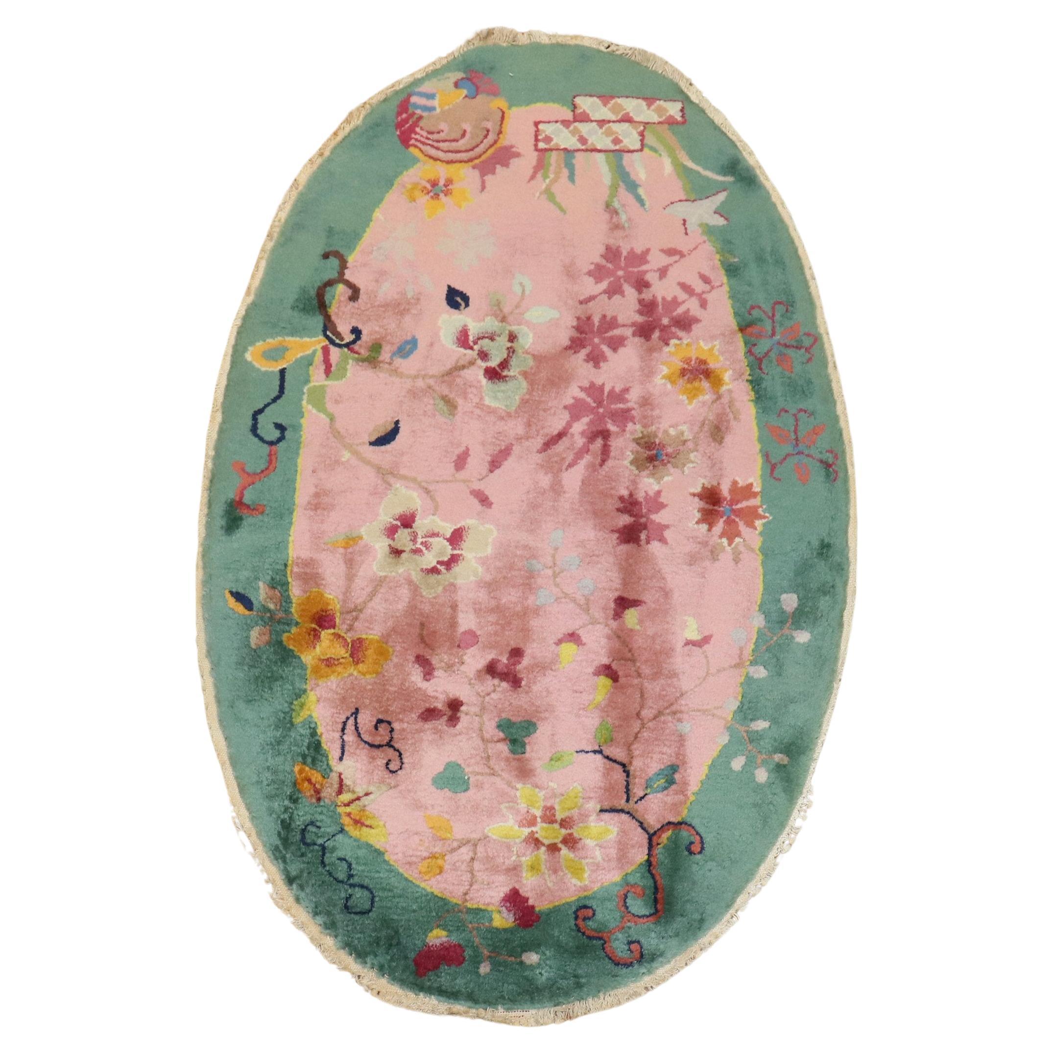 Ovaler chinesischer Art-déco-Teppich aus der Zabihi-Kollektion