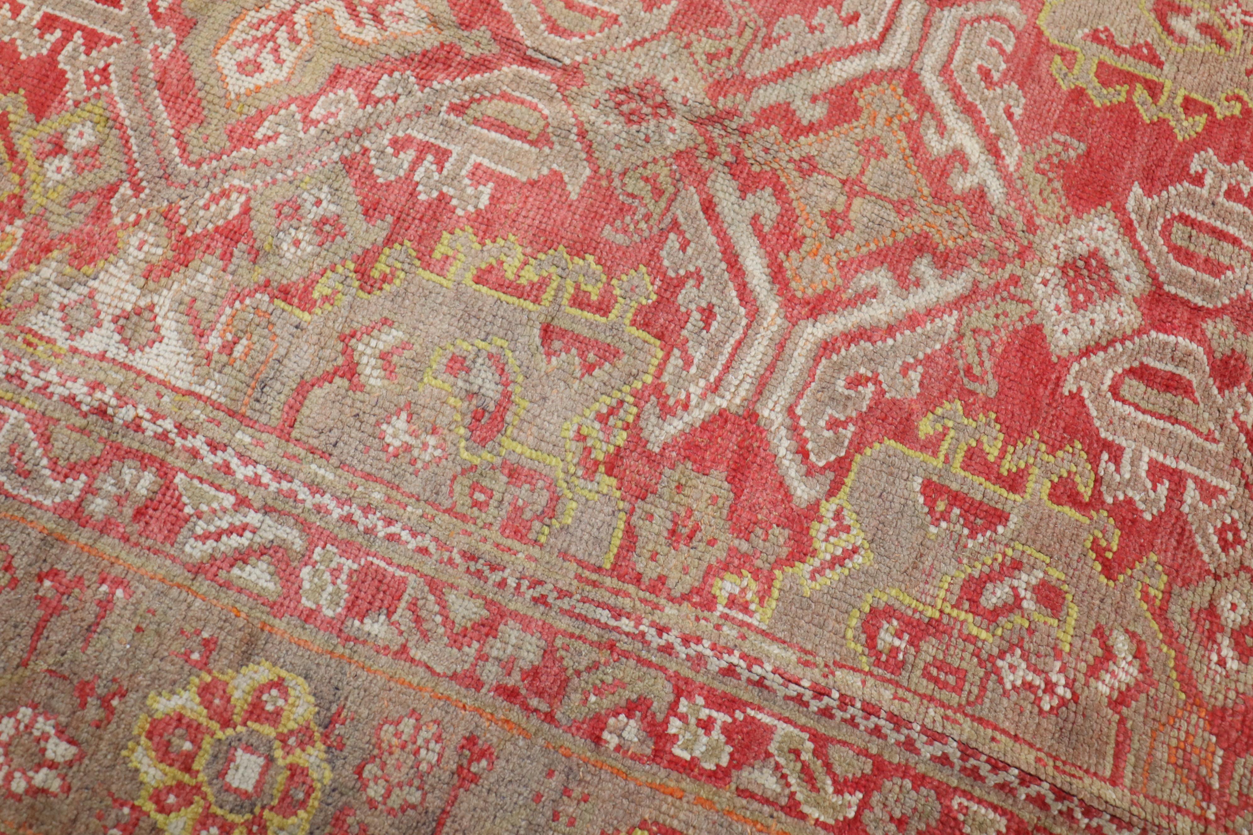 Tappeto Zabihi Collection'S Oversize Antique Oushak in vendita 3