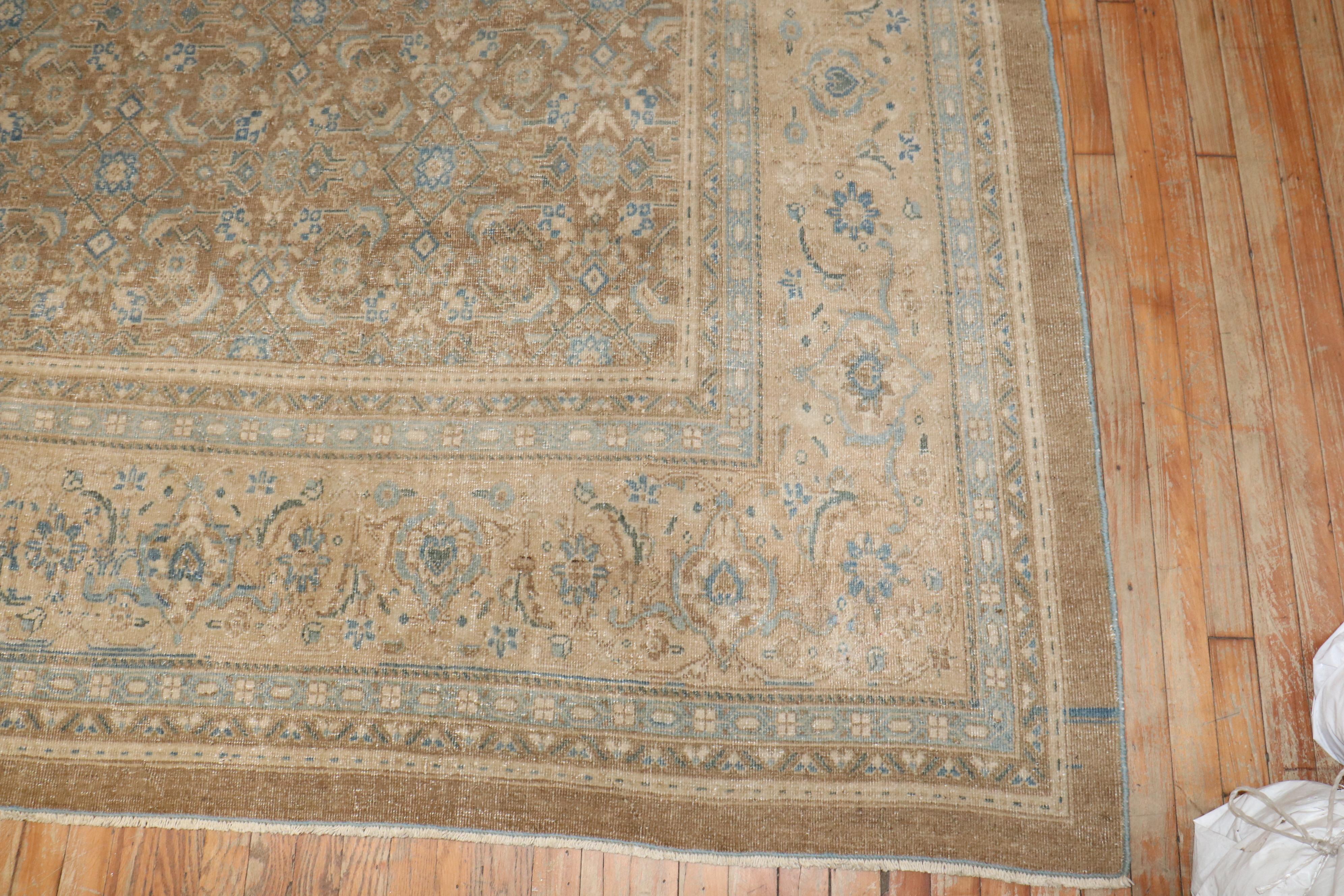 Tappeto Zabihi Collection Oversize Antico Persiano Tabriz Marrone Blu in vendita 2
