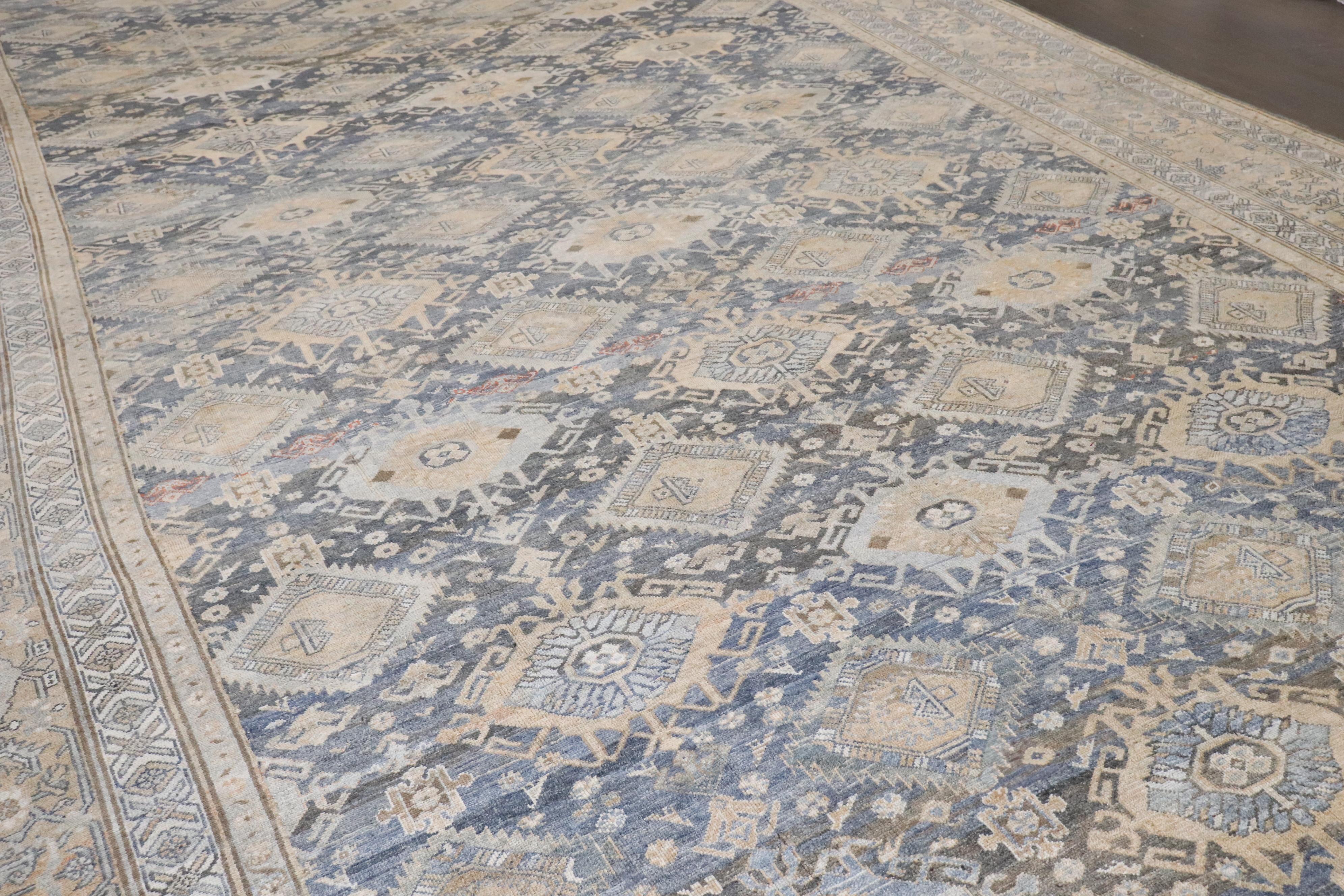 Zabihi Kollektion Oversize Geometrischer antiker persischer Malayer-Teppich in Übergröße im Angebot 7