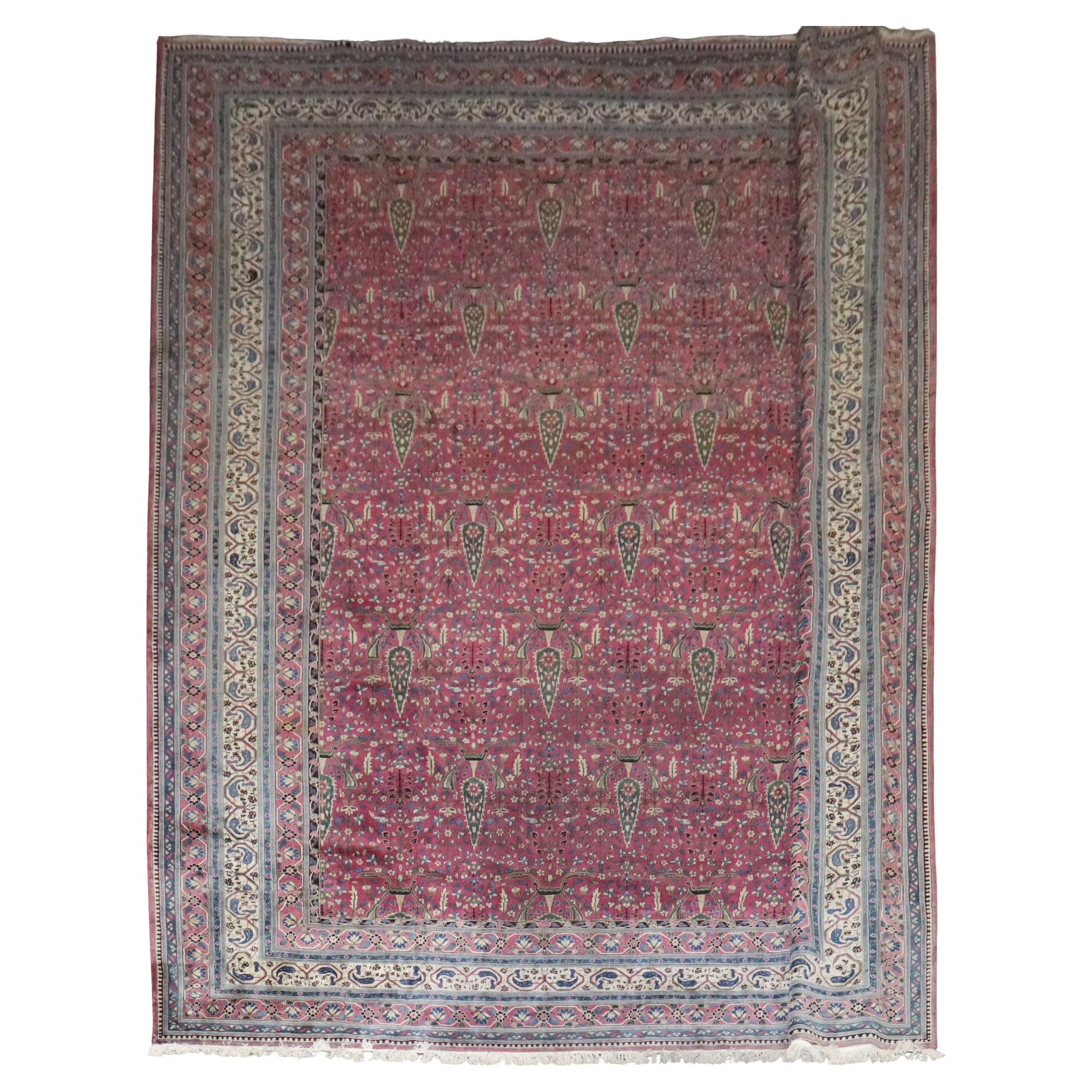 Zabihi Collection Oversize Plum Color Indian Antique Carpet (tapis ancien indien de couleur prune)