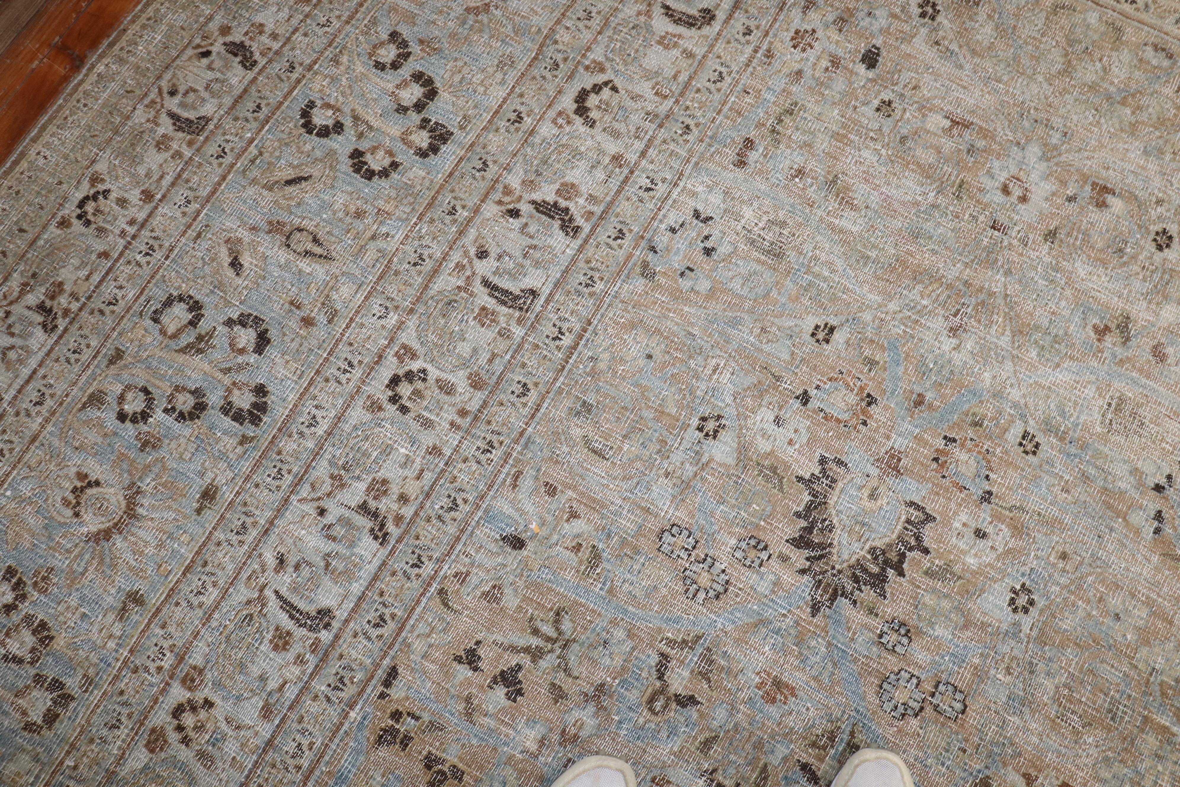 Perse Tapis carré ancien persan Doroksh de la collection Zabihi en vente