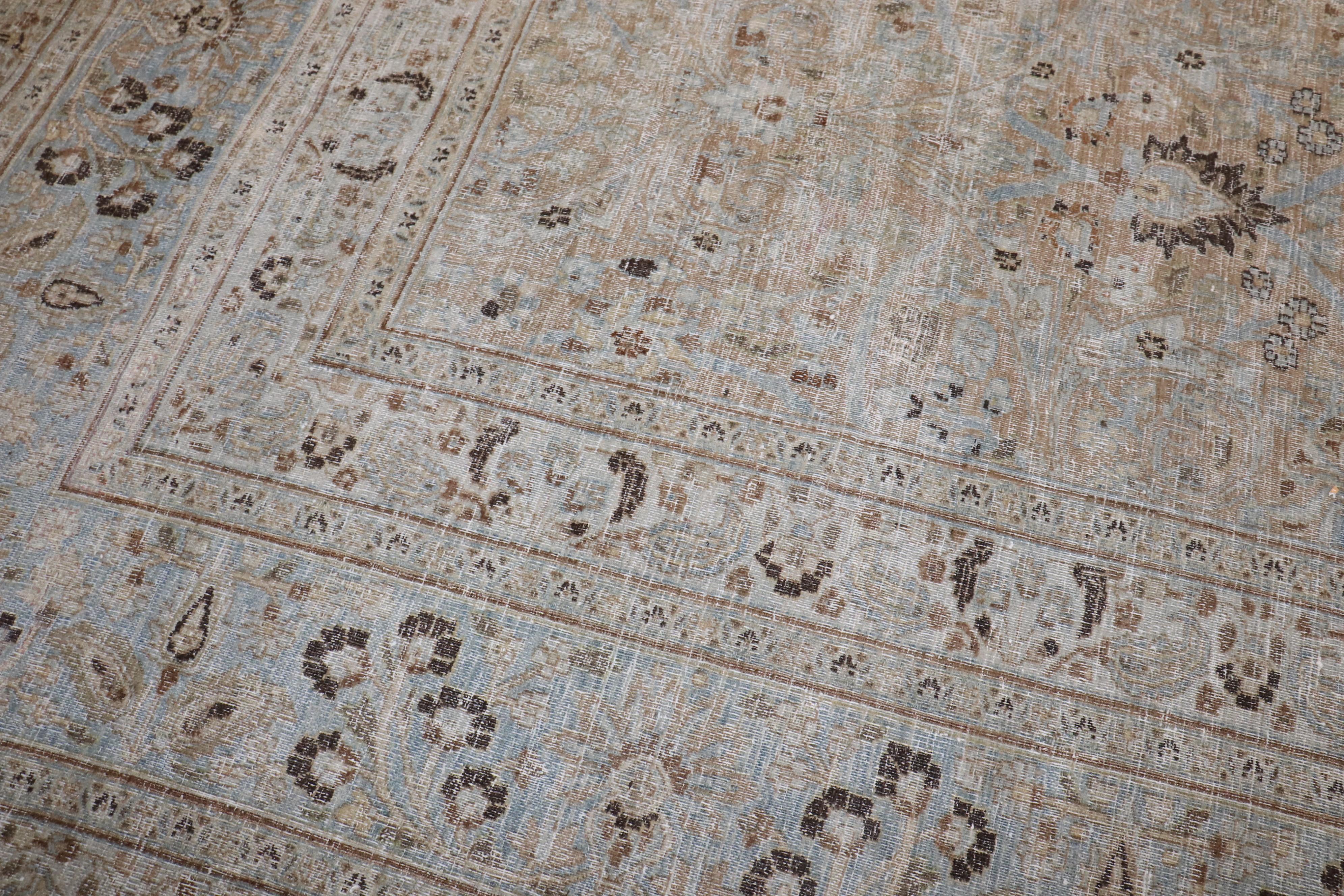Noué à la main Tapis carré ancien persan Doroksh de la collection Zabihi en vente
