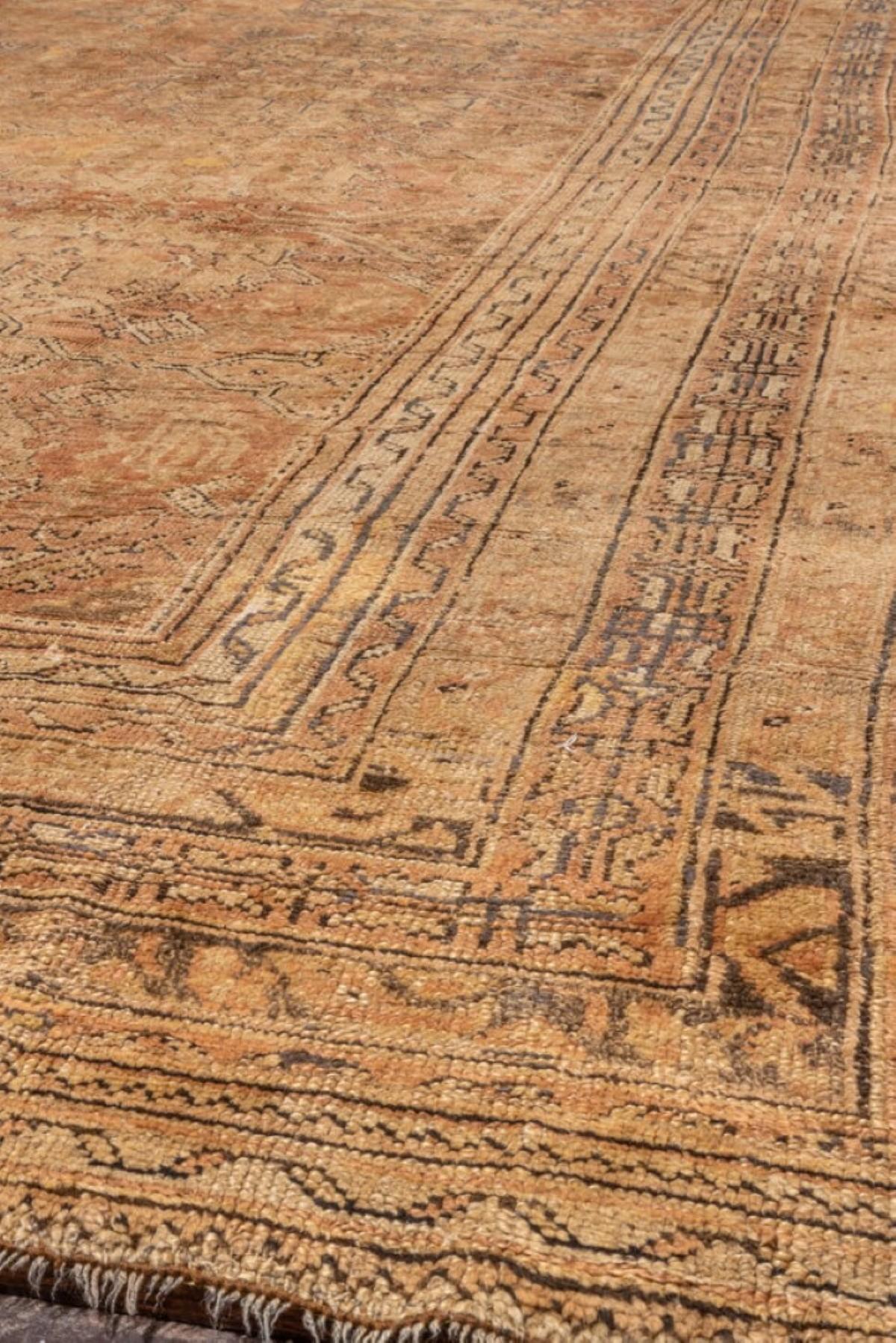 Zabihi Collection Oversize Square Türkisch Oushak Lachs Pfirsich Farbe Teppich im Zustand „Gut“ im Angebot in New York, NY