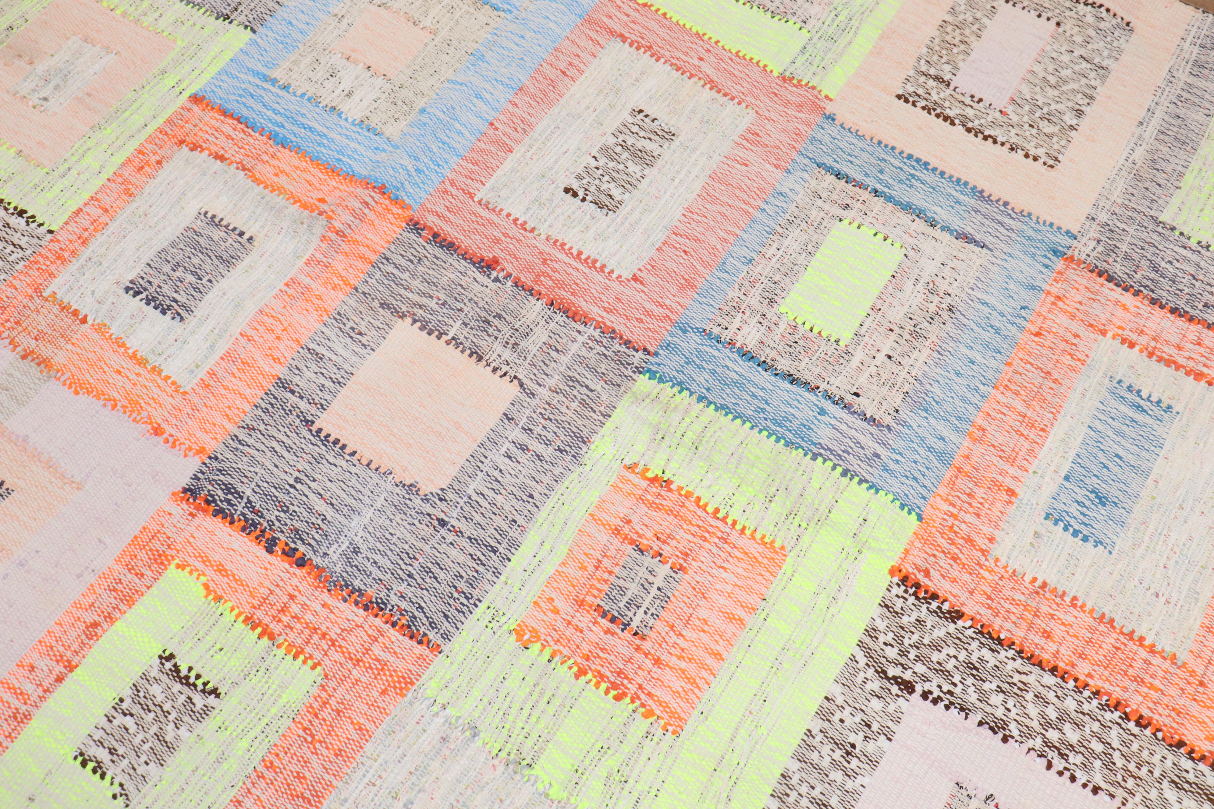 Colección Zabihi Kilim Turco Sobredimensionado de Inspiración Vintage en Bueno estado para la venta en New York, NY