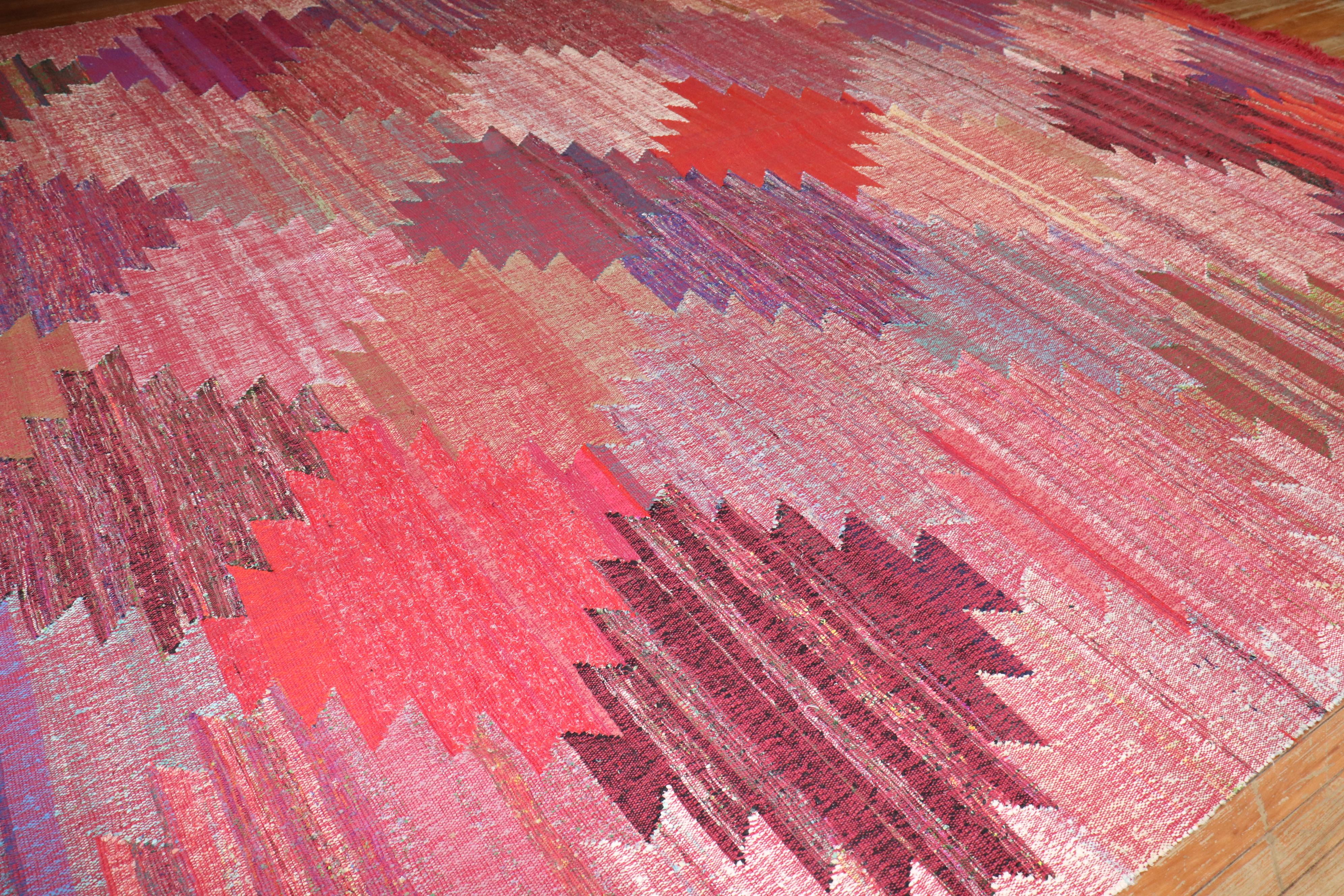 Collection Zabihi - Kilim turc d'inspiration suédoise surdimensionné en vente 3