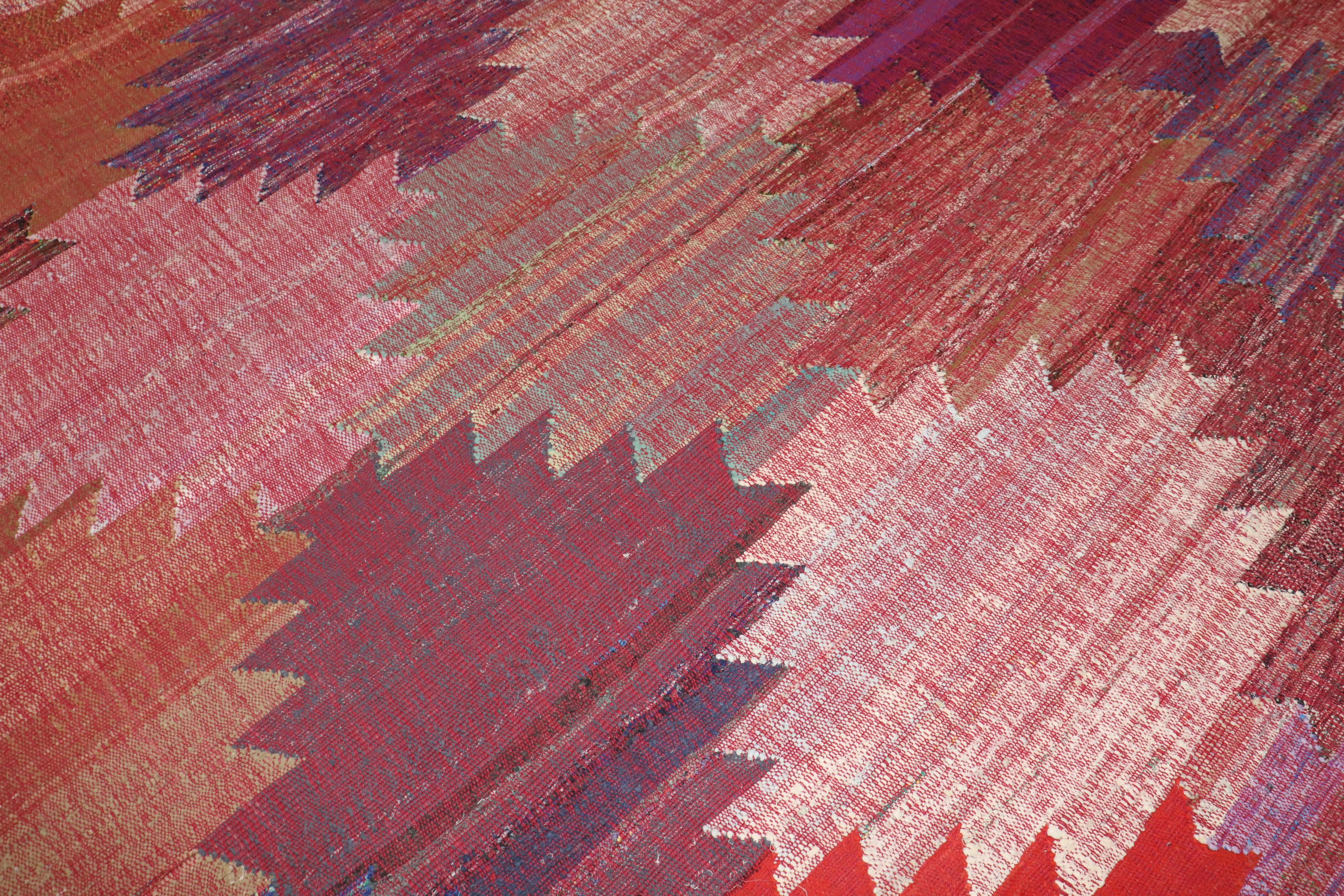 Collection Zabihi - Kilim turc d'inspiration suédoise surdimensionné Bon état - En vente à New York, NY
