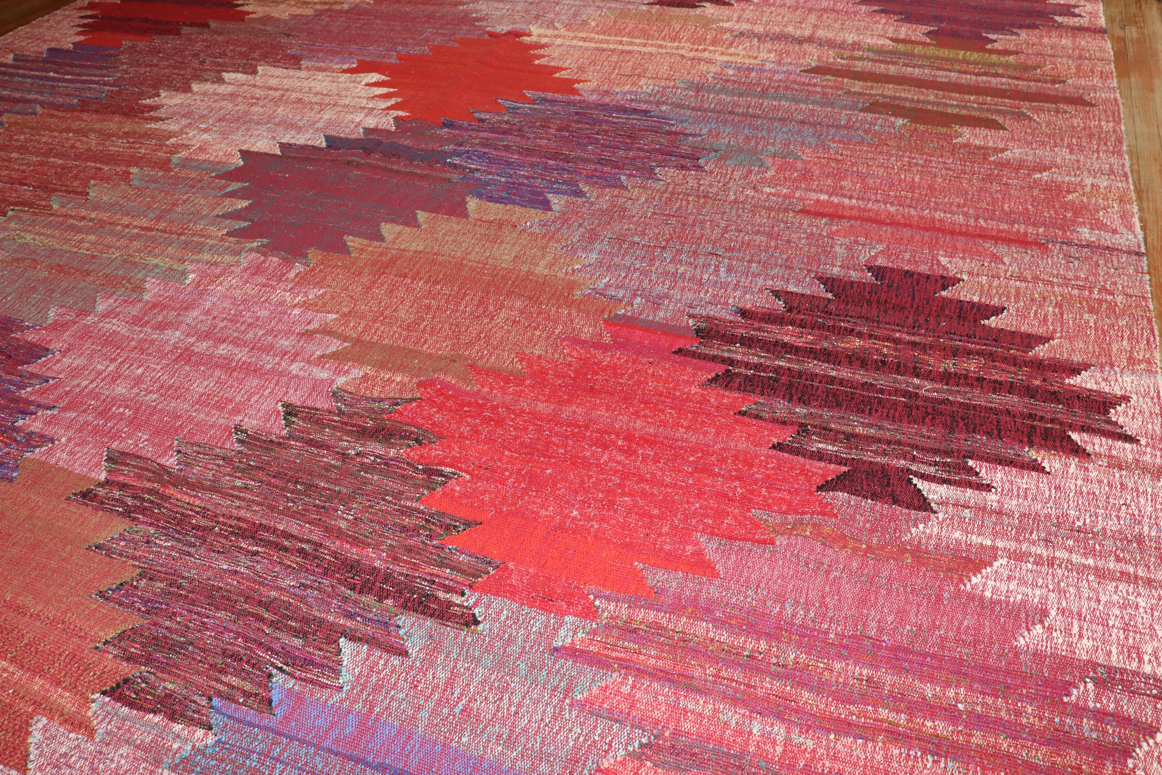 Collection Zabihi - Kilim turc d'inspiration suédoise surdimensionné en vente 1