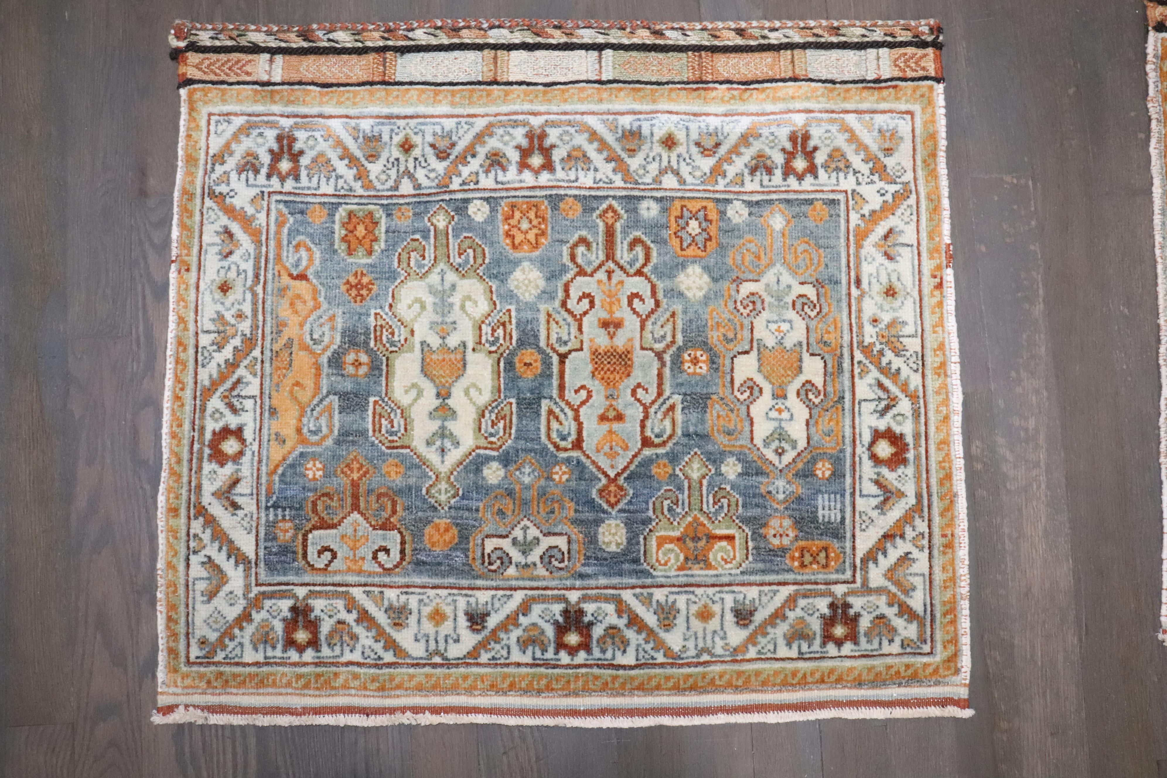 Tissé à la main Collection Zabihi Paire de tapis Afshar persans anciens en vente