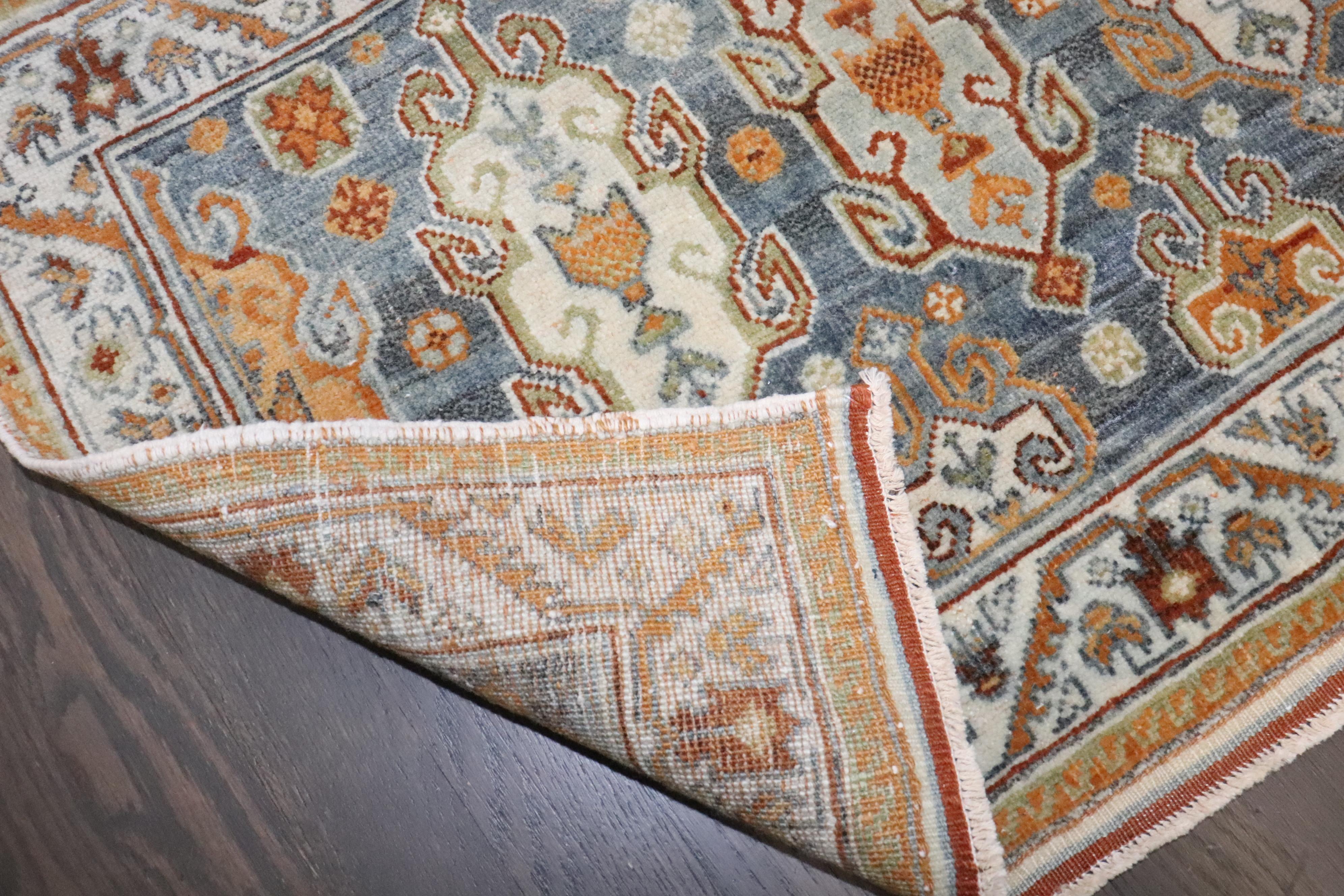 20ième siècle Collection Zabihi Paire de tapis Afshar persans anciens en vente